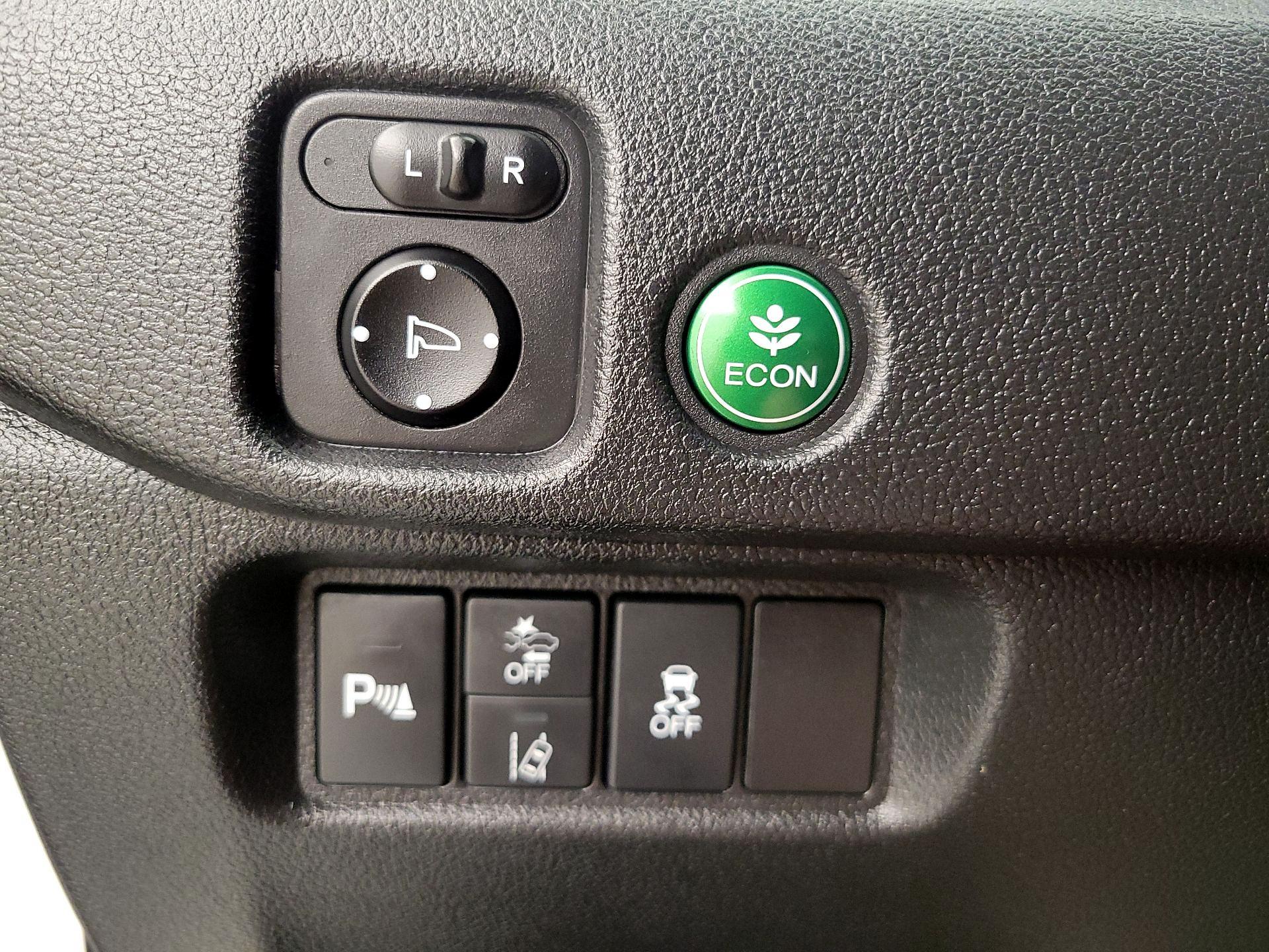 Thumbnail: 2019 Honda Pilot - 13