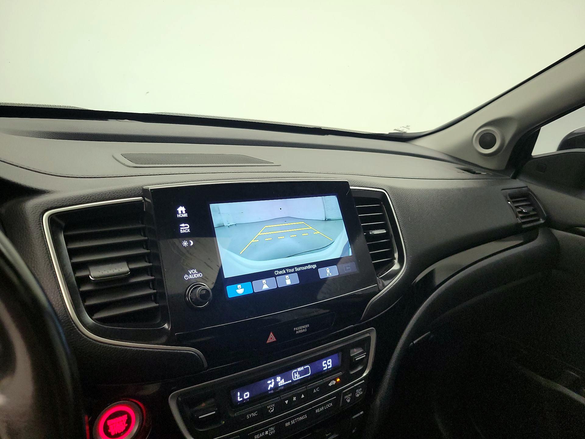 Thumbnail: 2019 Honda Pilot - 15