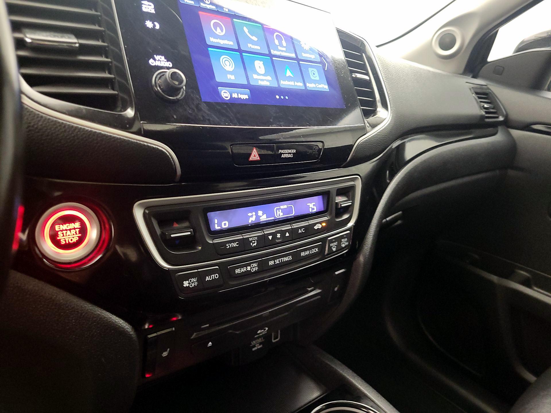 Thumbnail: 2019 Honda Pilot - 17