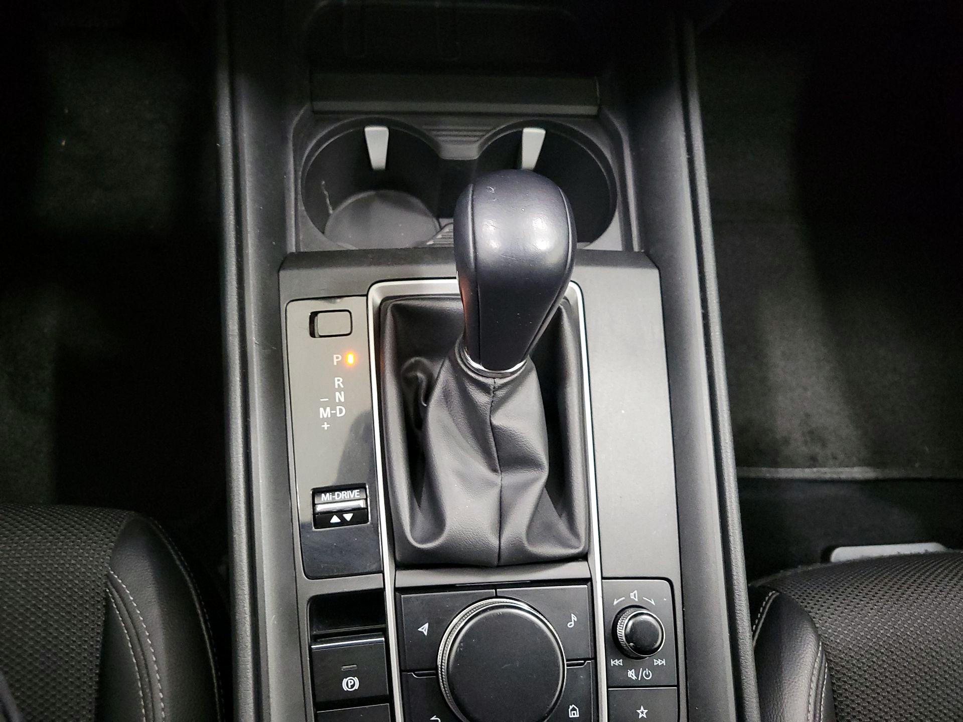 Thumbnail: 2025 Mazda CX-50 - 18