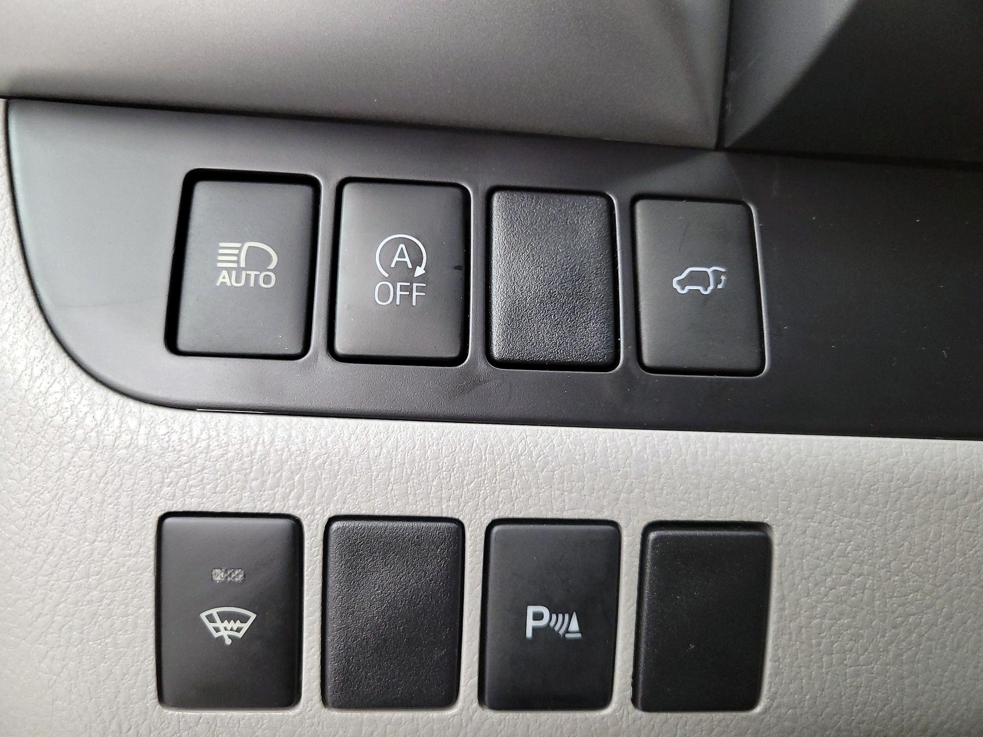 Thumbnail: 2019 Toyota Highlander - 13