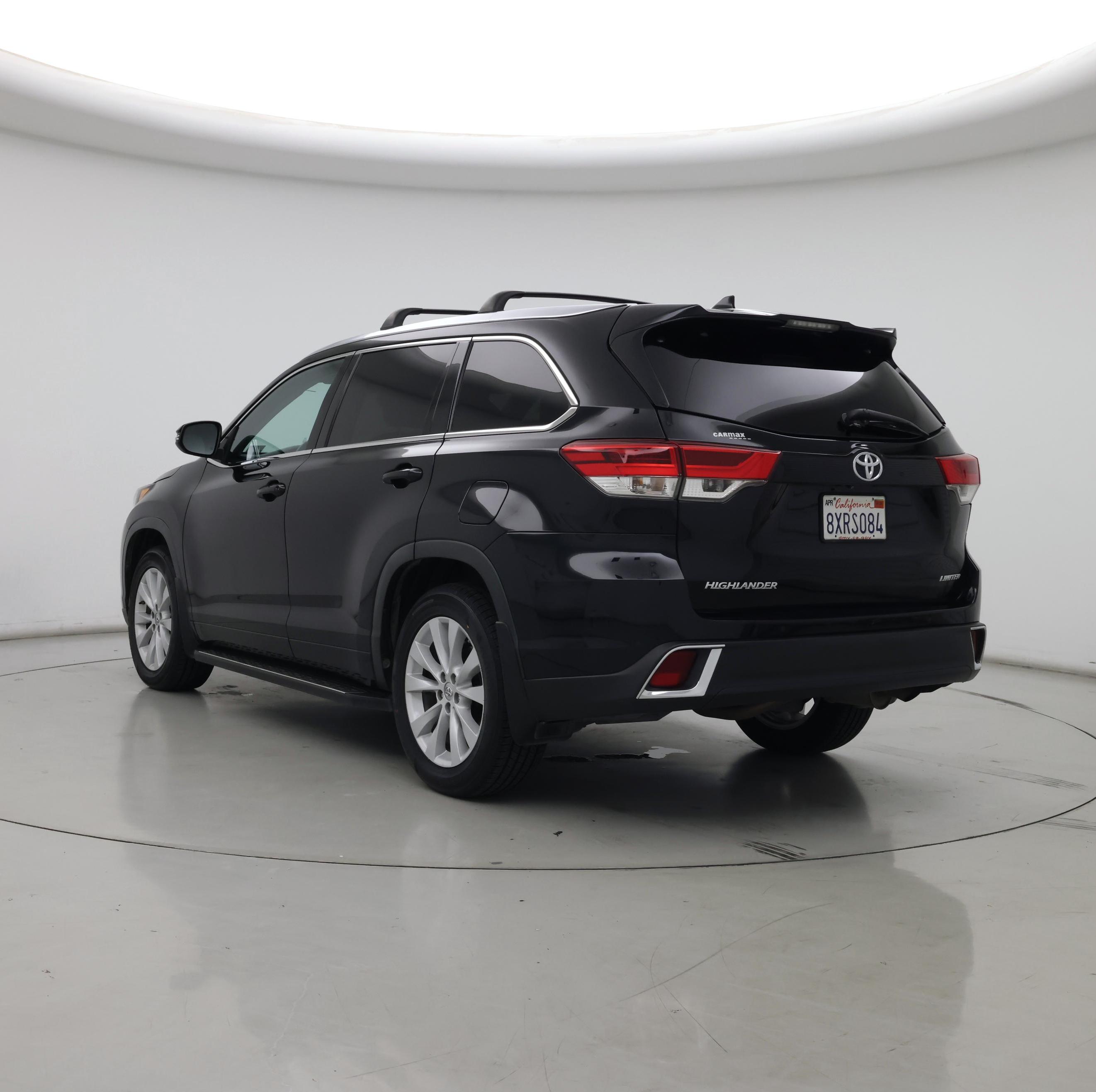 Thumbnail: 2019 Toyota Highlander - 2