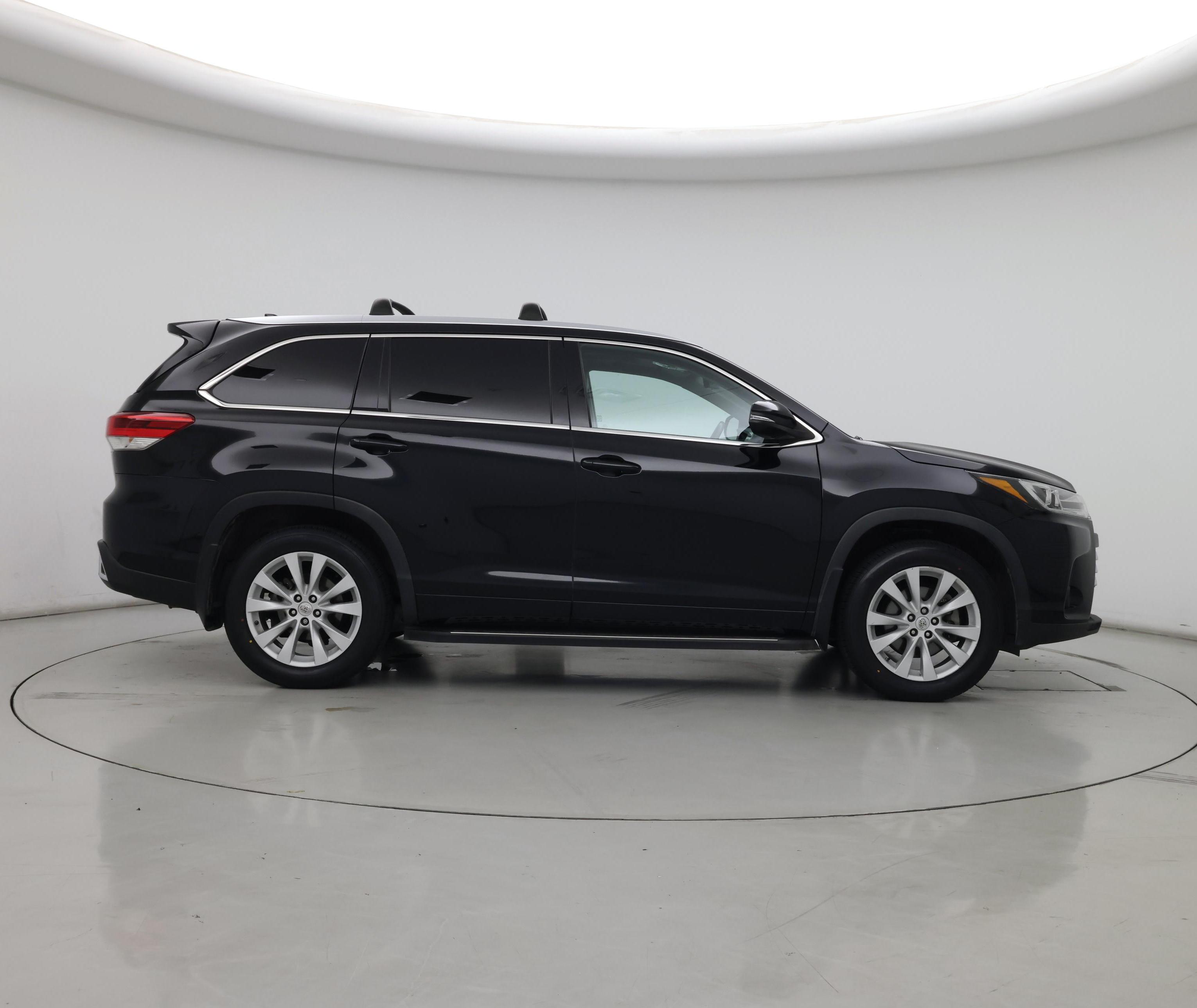 Thumbnail: 2019 Toyota Highlander - 7
