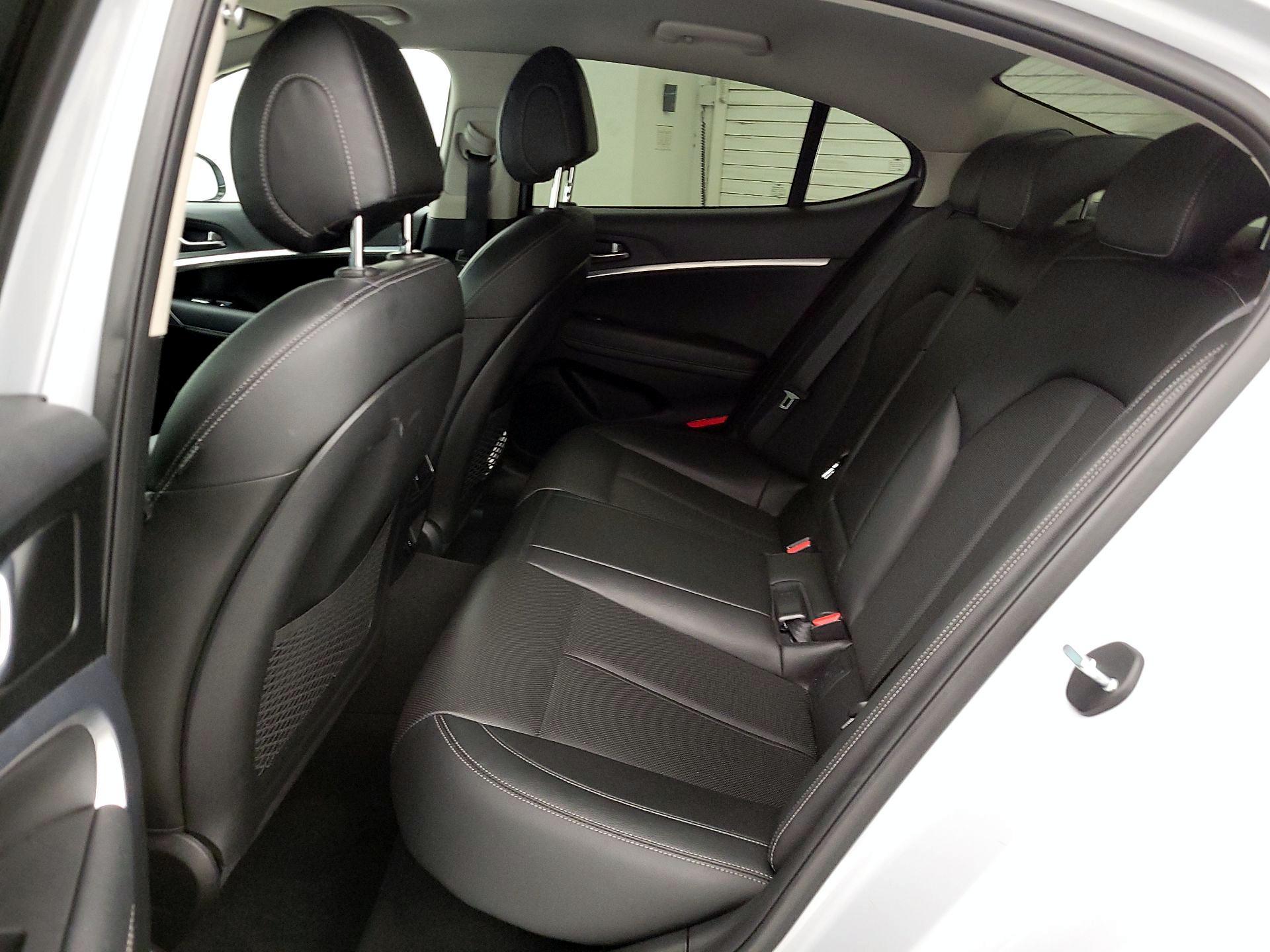 Thumbnail: 2021 Genesis G70 - 19