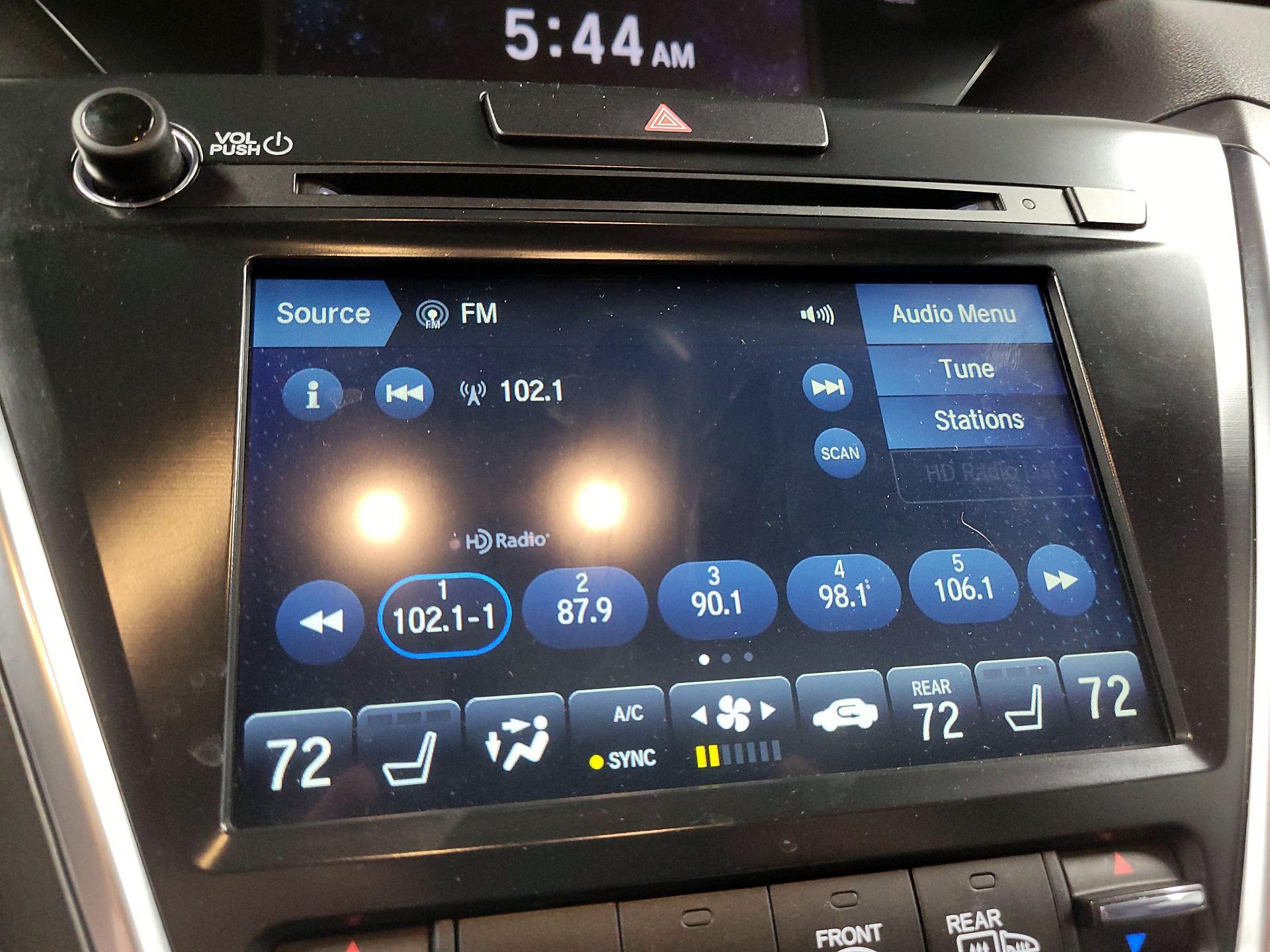 Thumbnail: 2020 Acura MDX - 16