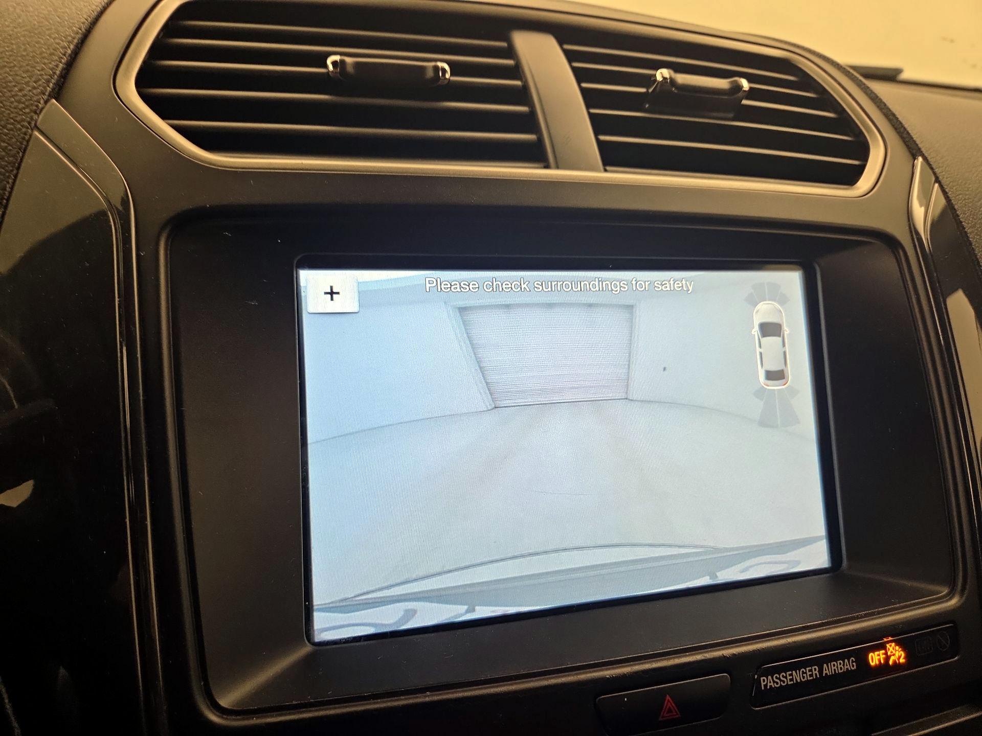 Thumbnail: 2018 Ford Explorer - 15