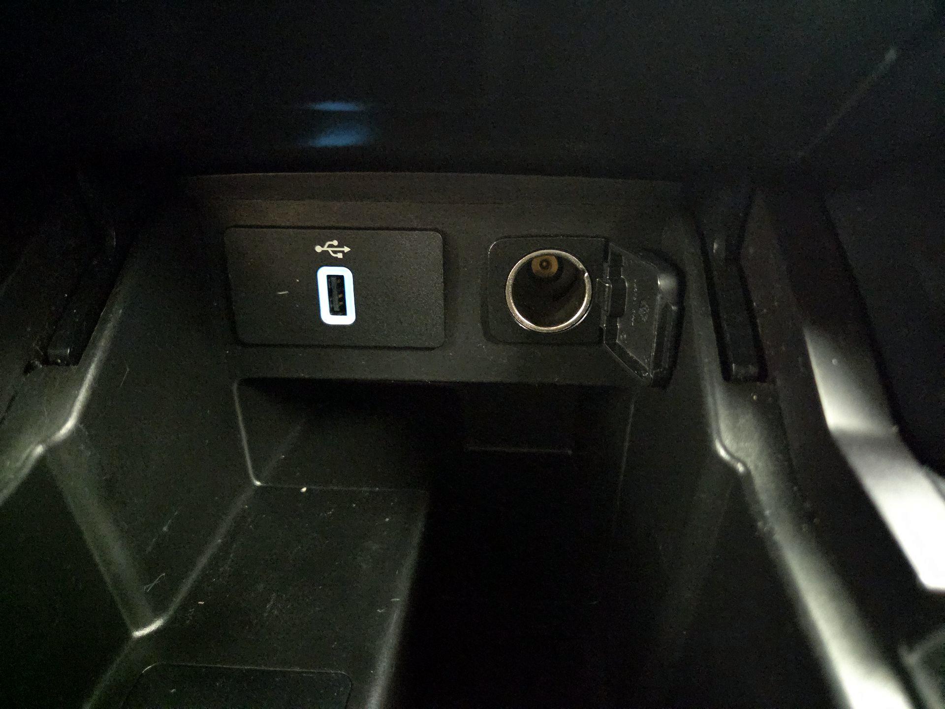 Thumbnail: 2018 Ford Explorer - 19