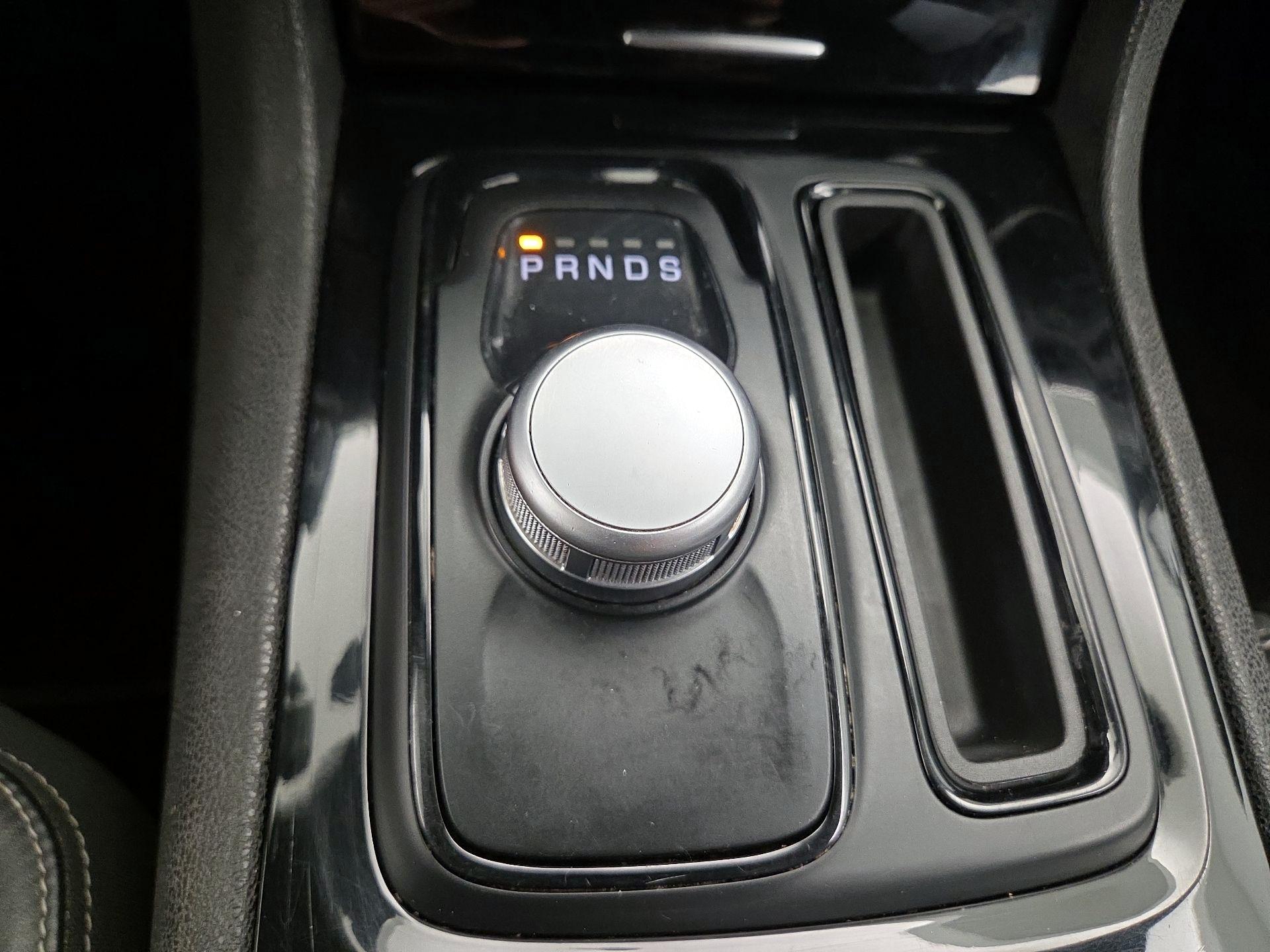 Thumbnail: 2021 Chrysler 300 - 18