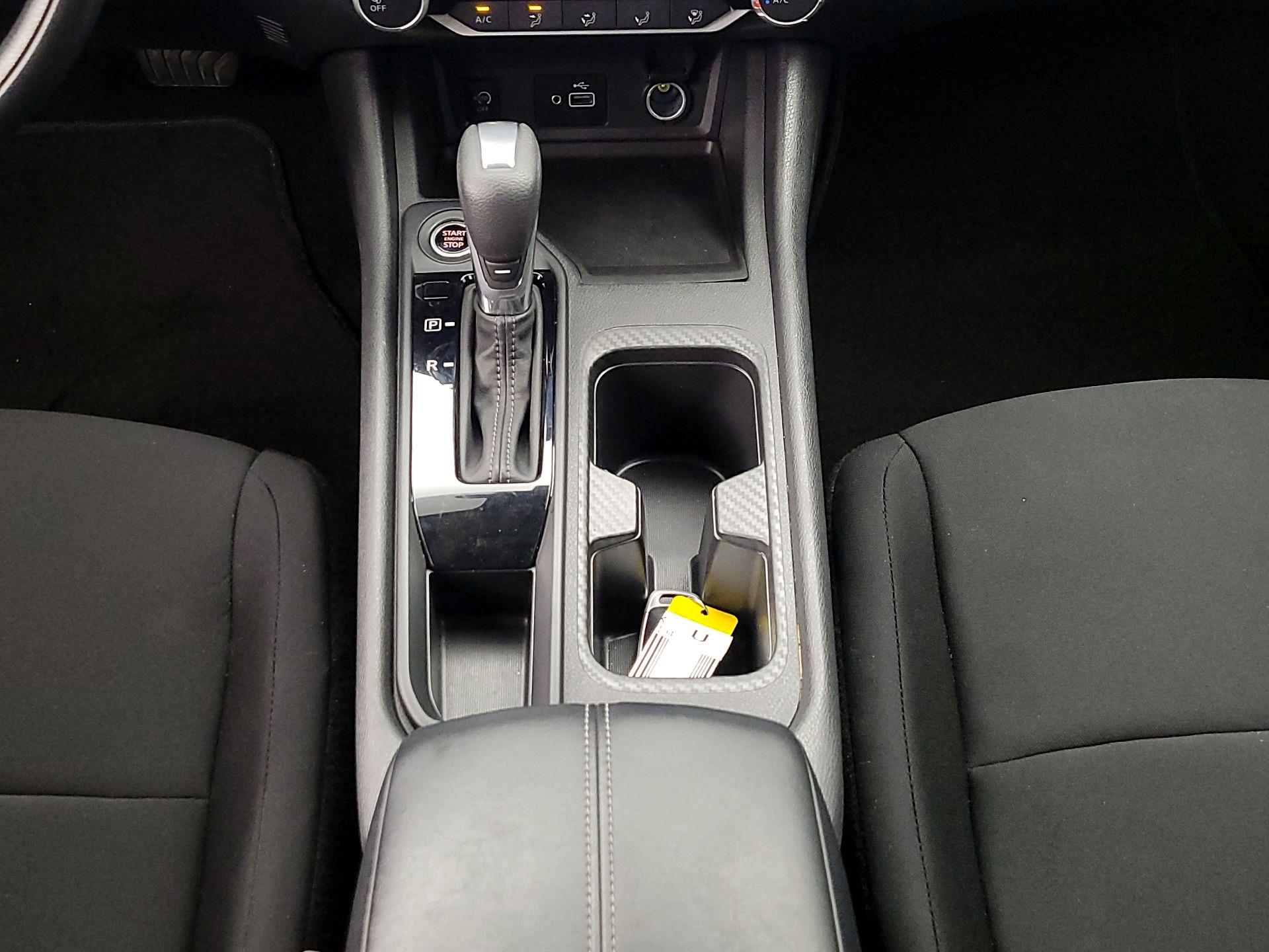 Thumbnail: 2025 Nissan Sentra - 17