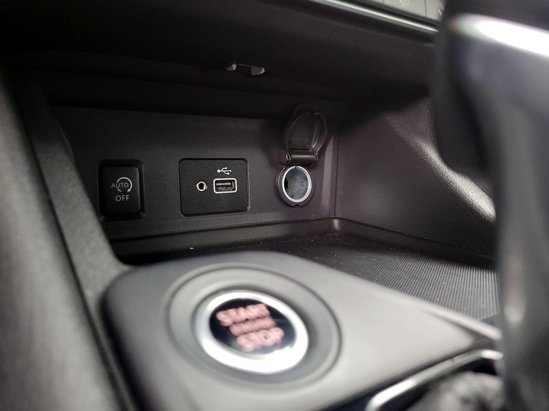 Thumbnail: 2025 Nissan Sentra - 18