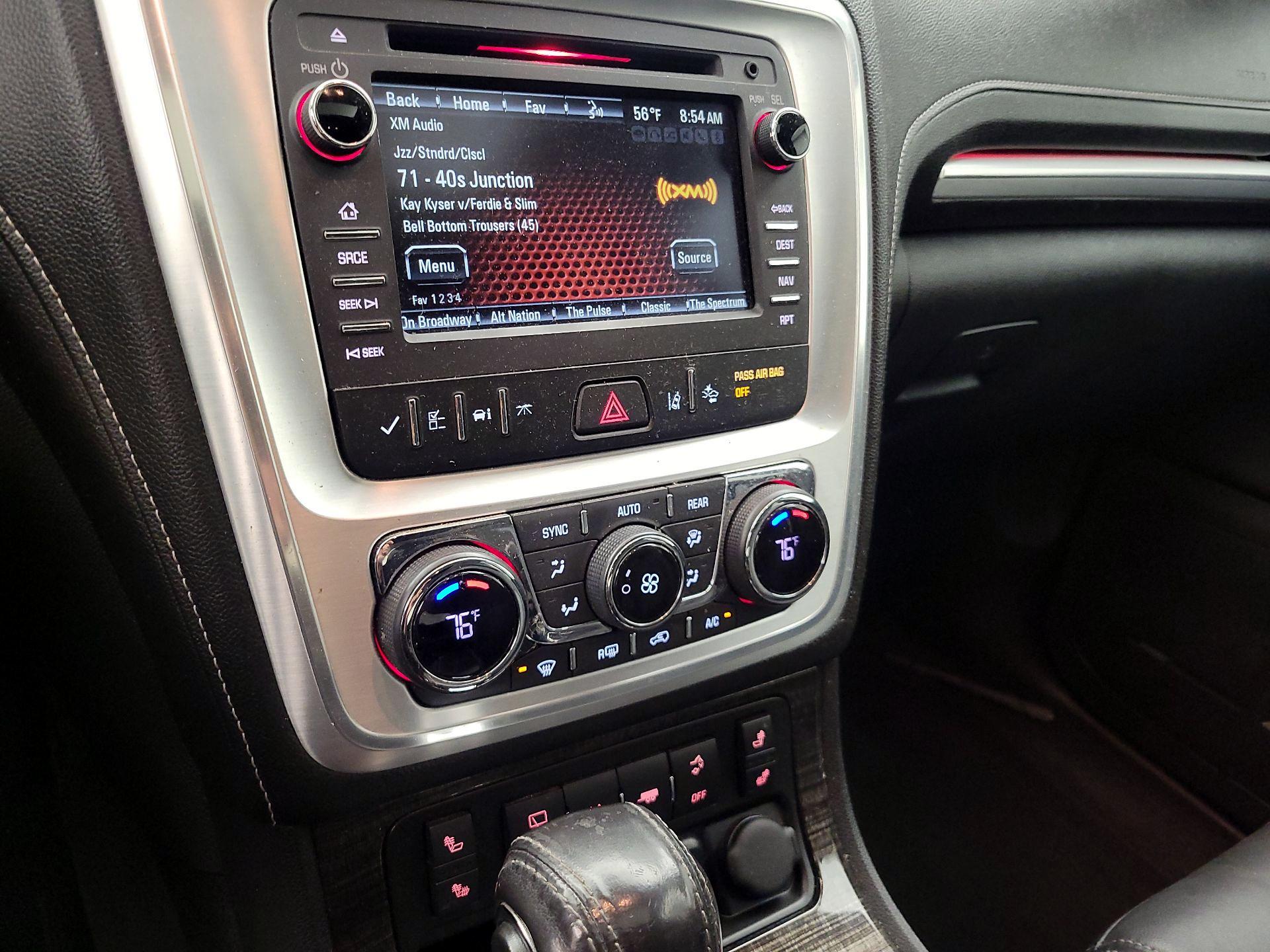 Thumbnail: 2016 GMC Acadia - 17