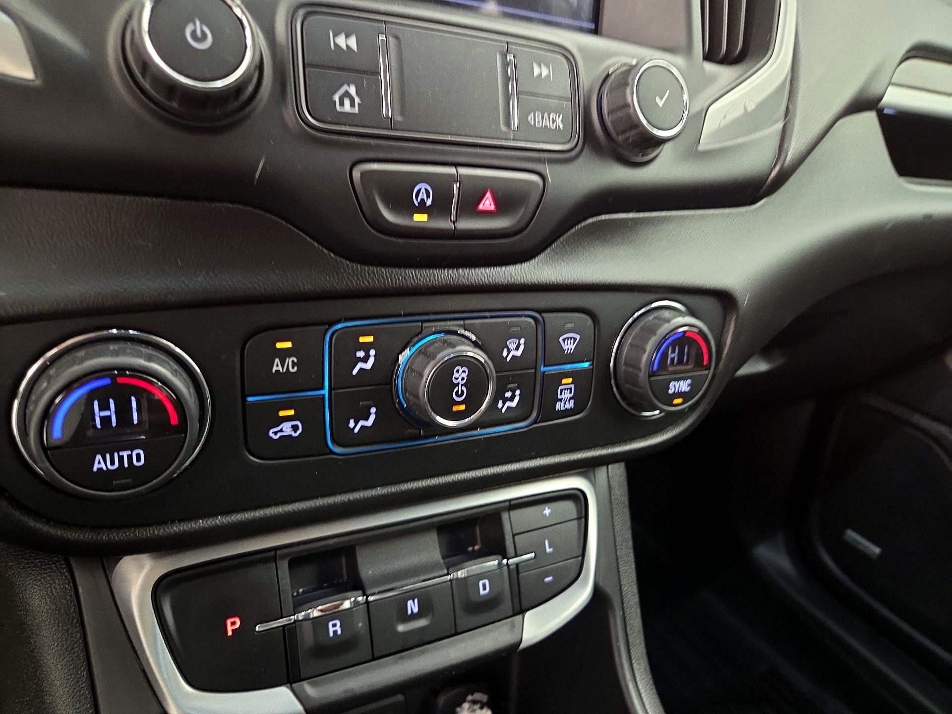 Thumbnail: 2022 GMC Terrain - 16