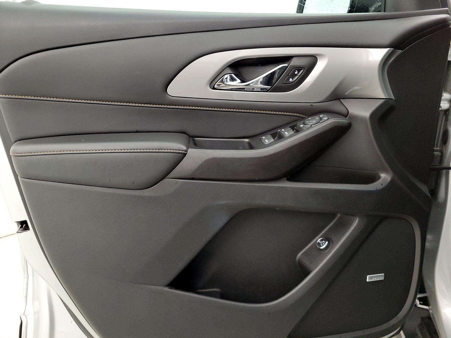 Thumbnail: 2021 Chevrolet Traverse - 12