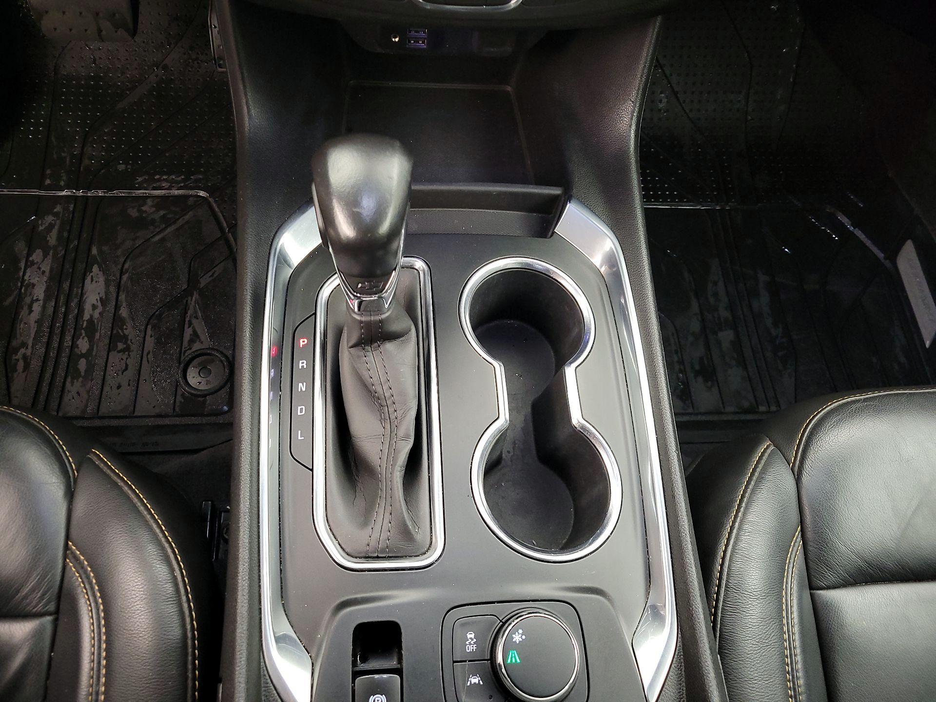 Thumbnail: 2021 Chevrolet Traverse - 17