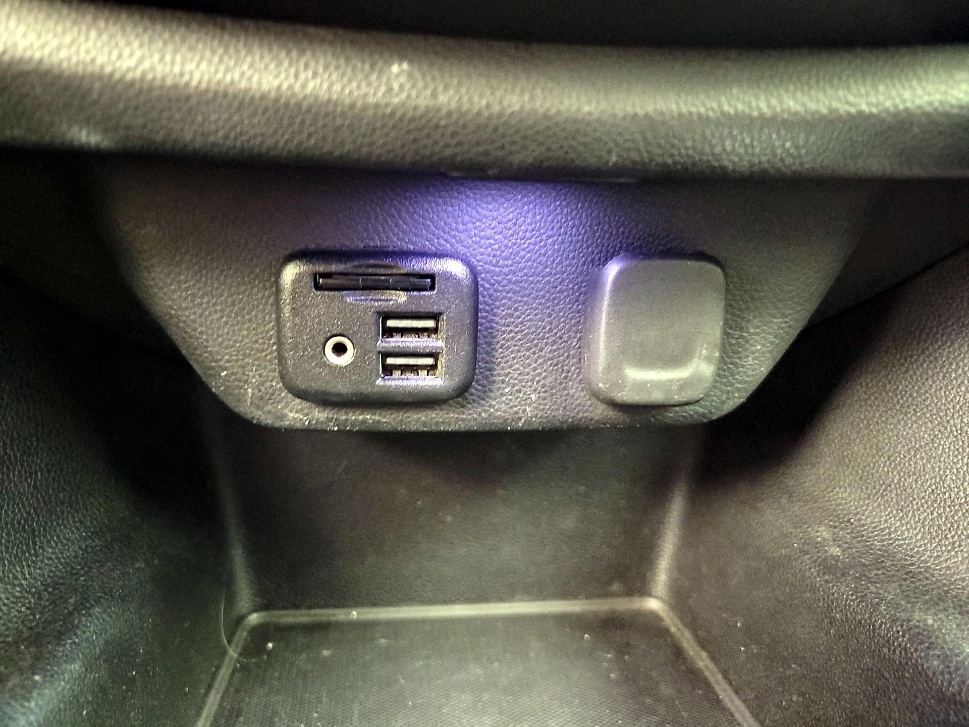 Thumbnail: 2021 Chevrolet Traverse - 18