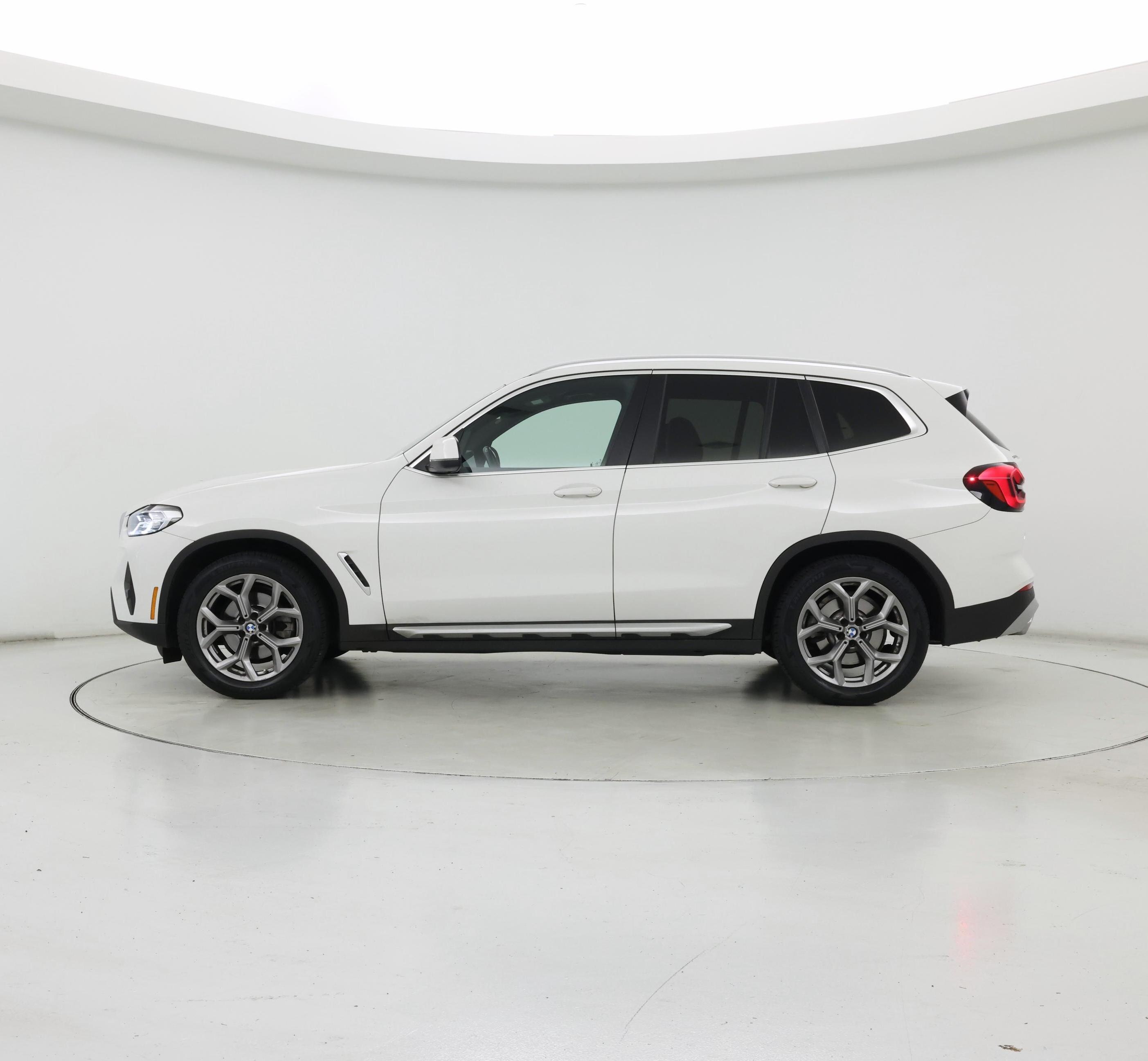 Thumbnail: 2023 BMW X3 - 3
