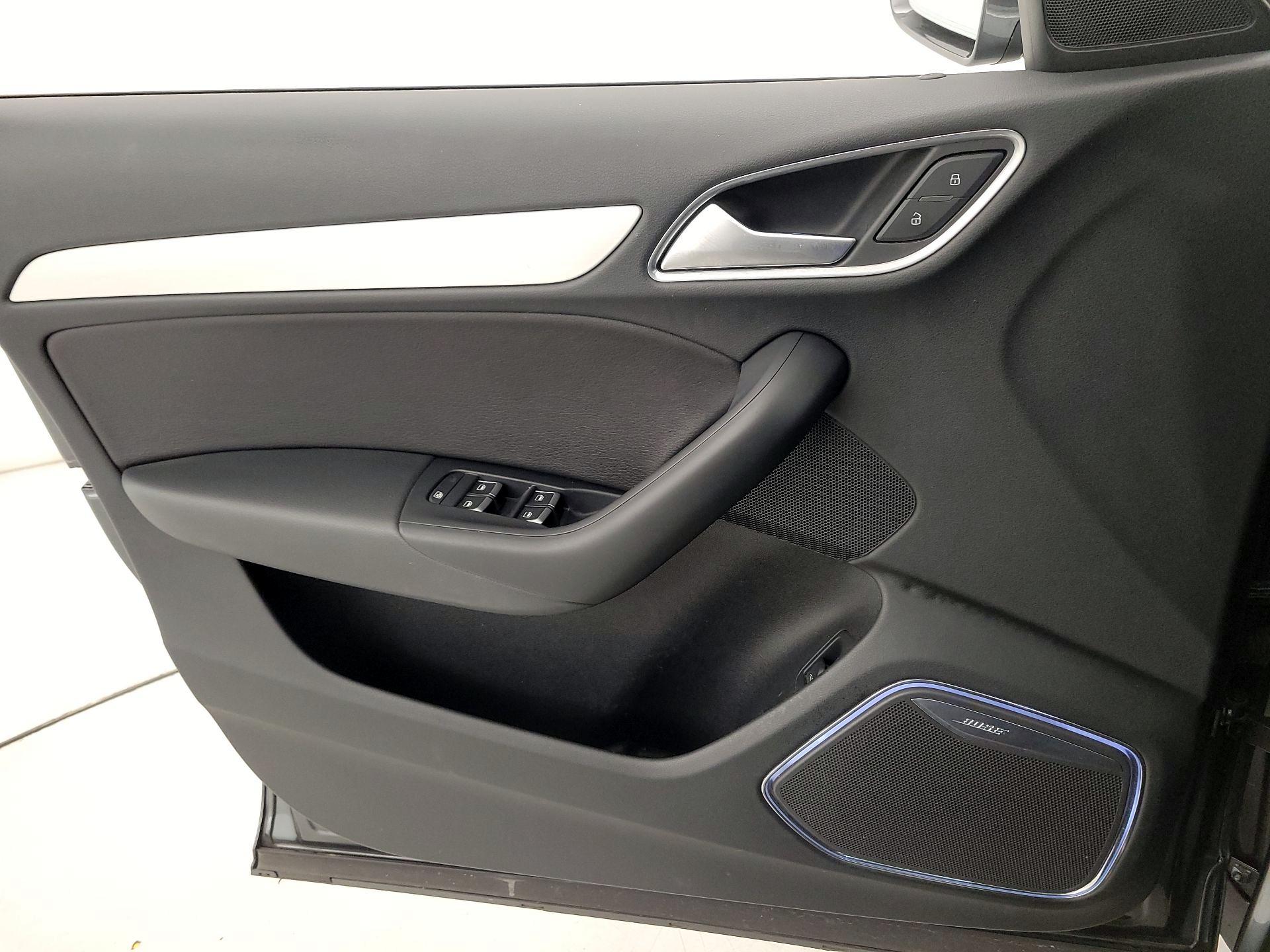 Thumbnail: 2018 Audi Q3 - 12