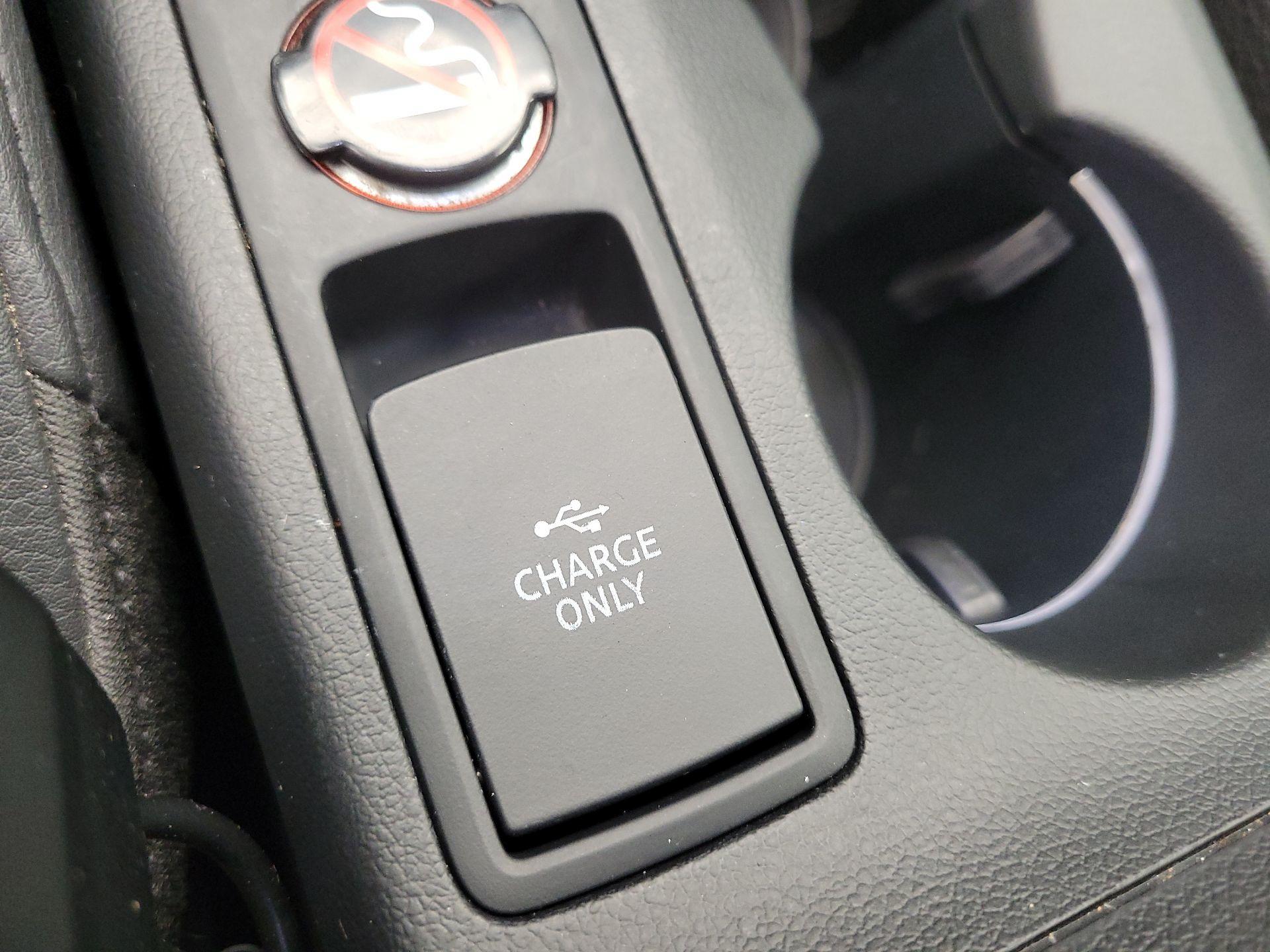 Thumbnail: 2018 Audi Q3 - 19