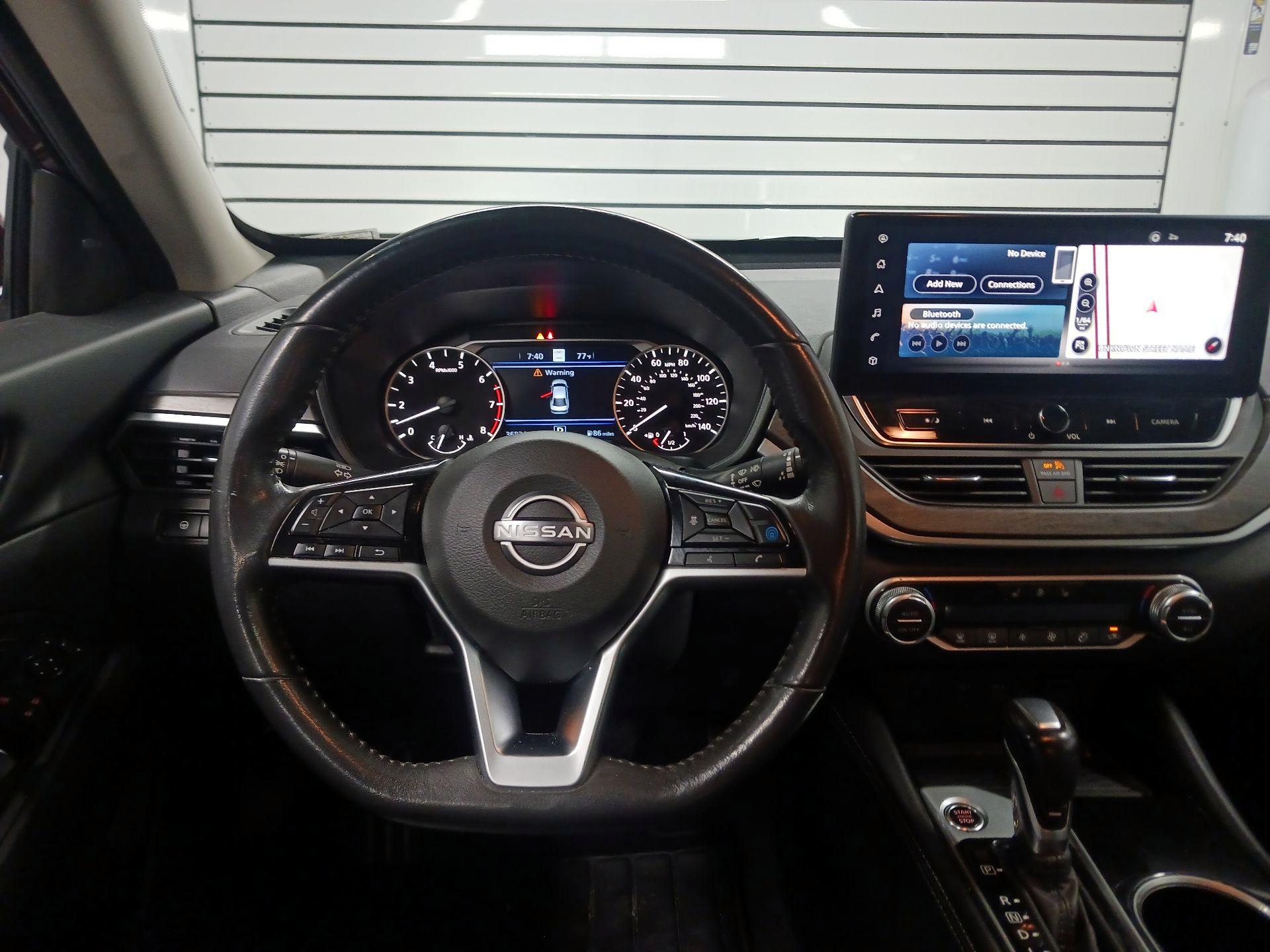 Thumbnail: 2023 Nissan Altima - 10
