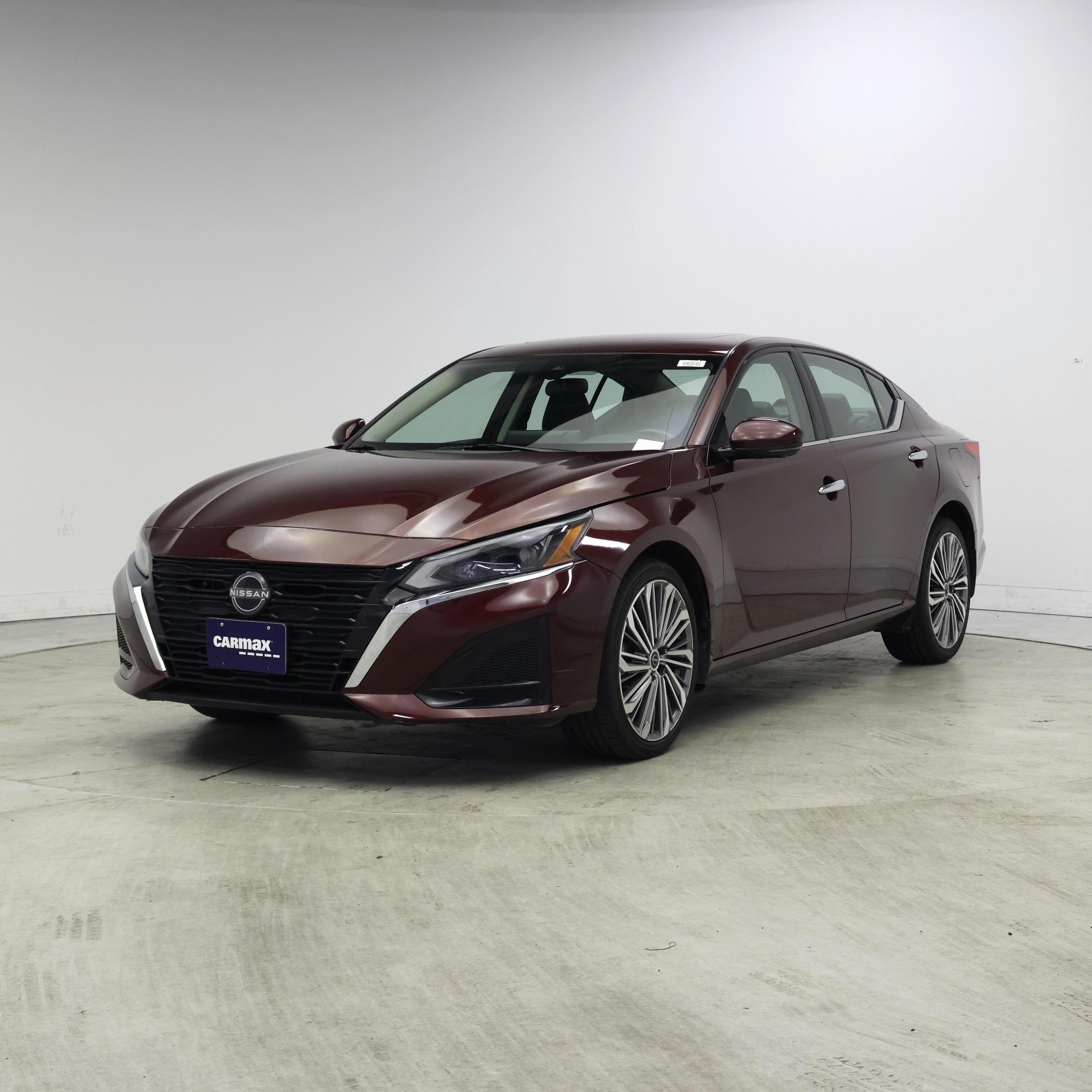 Thumbnail: 2023 Nissan Altima - 4