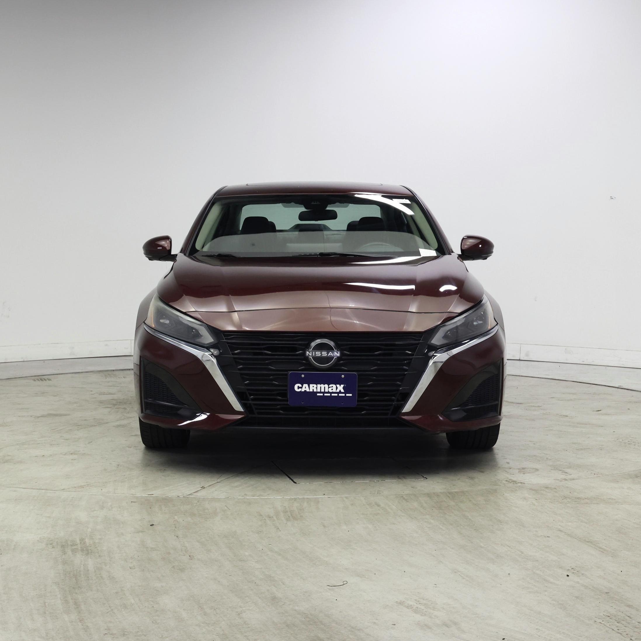 Thumbnail: 2023 Nissan Altima - 5