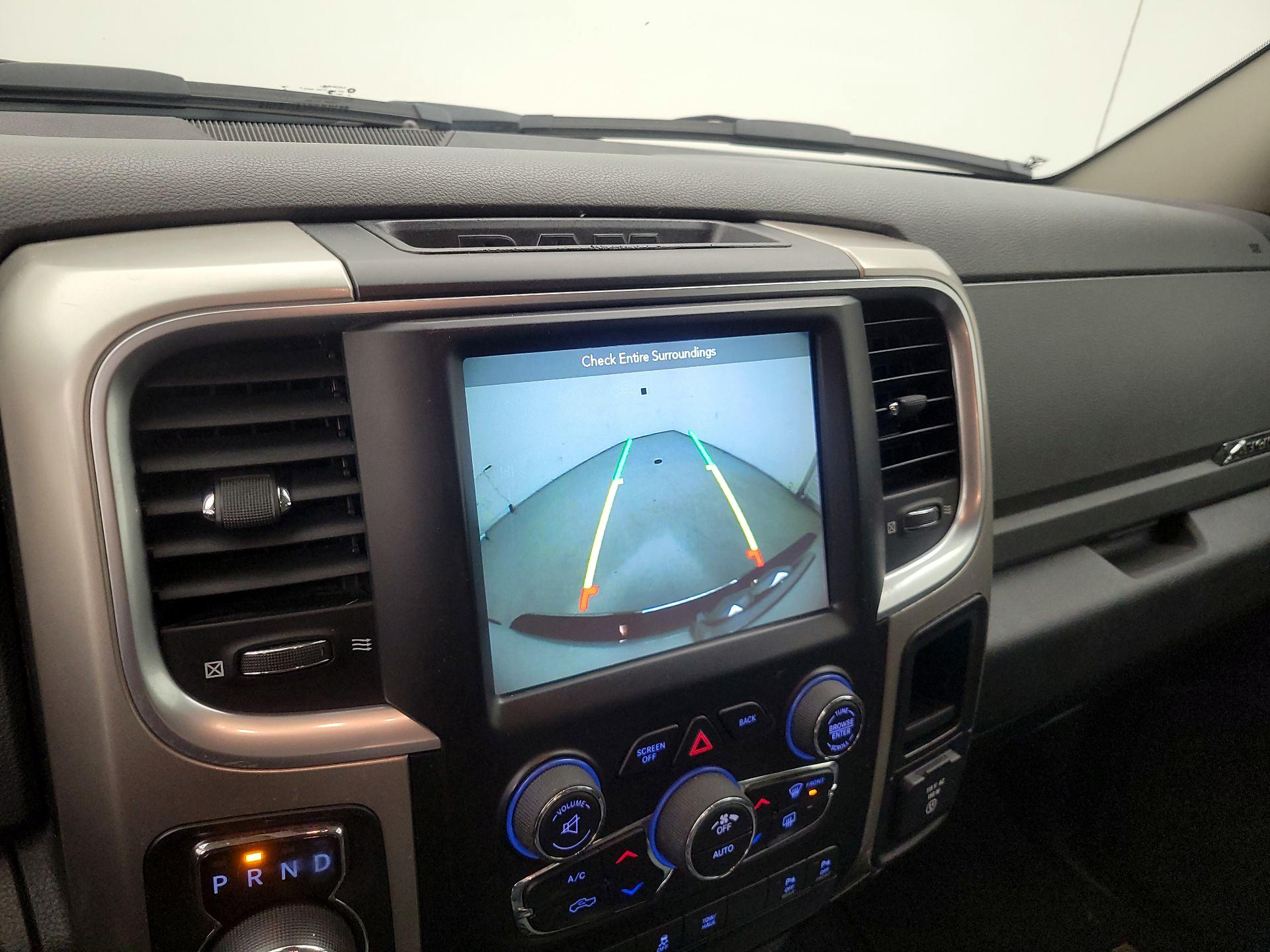 Thumbnail: 2019 RAM 1500 Classic - 14