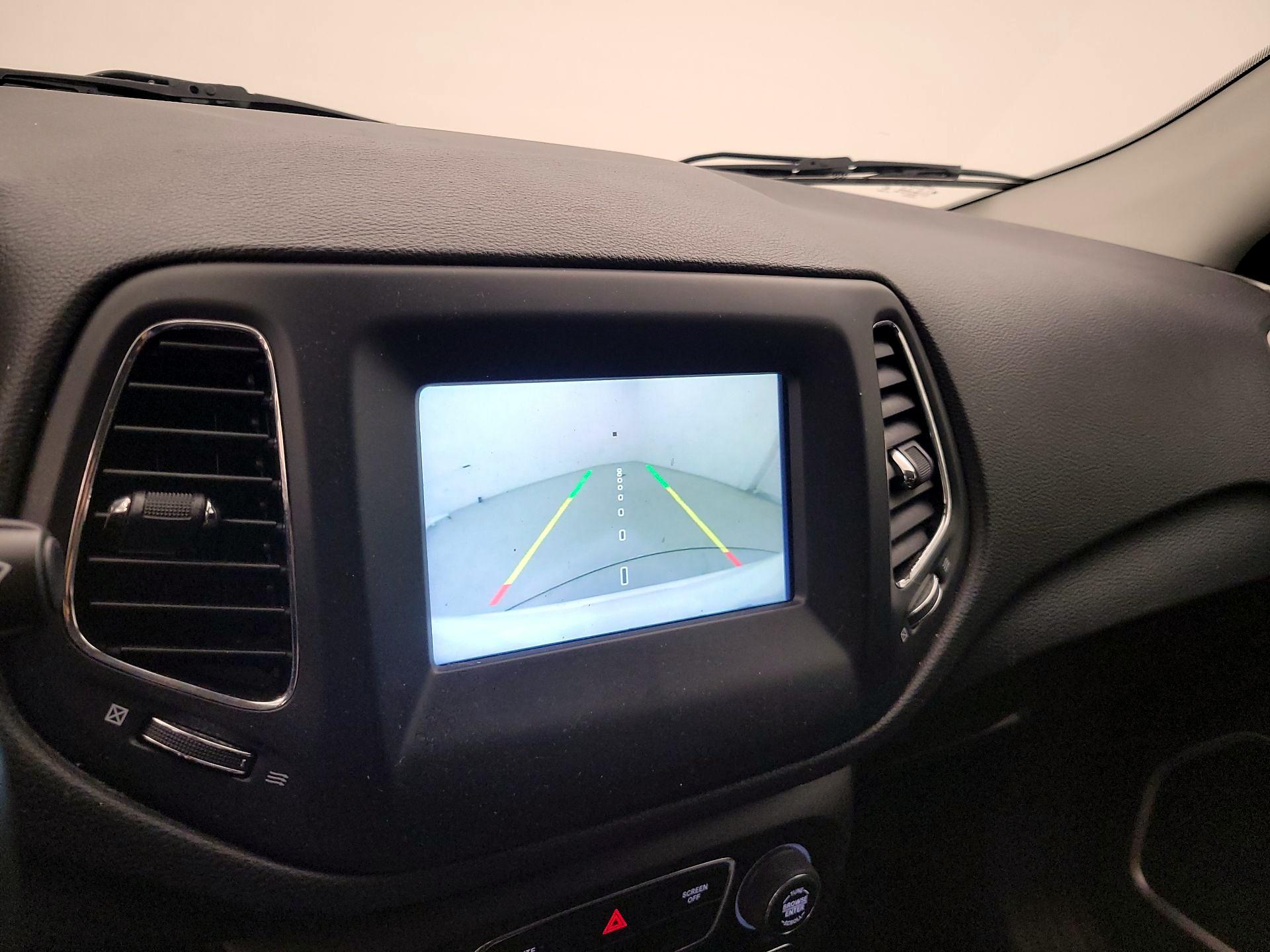 Thumbnail: 2020 Jeep Compass - 14