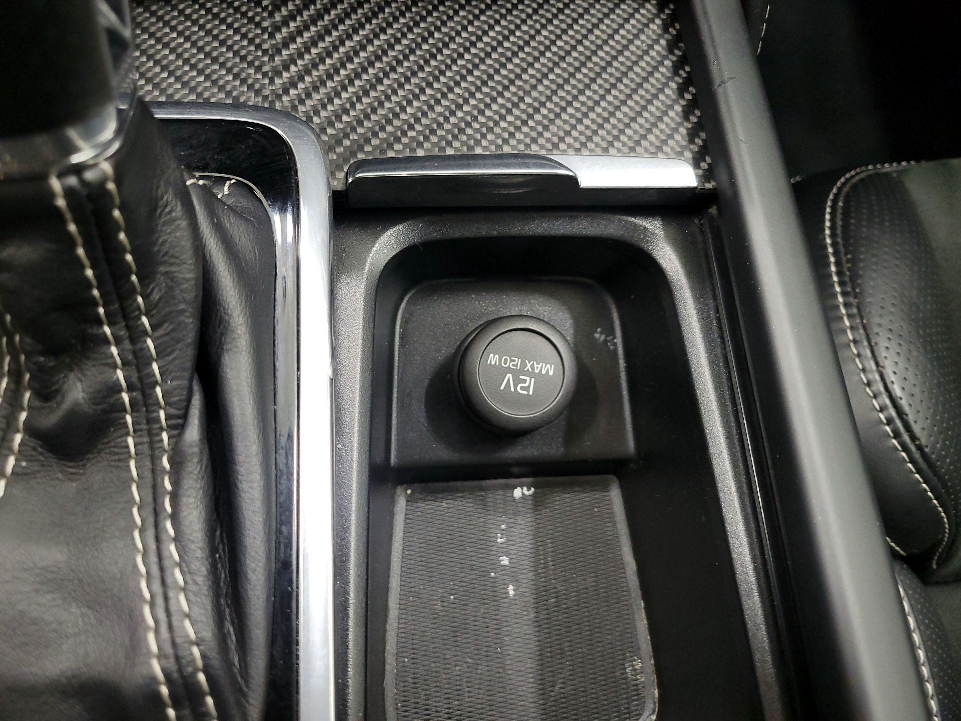 Thumbnail: 2019 Volvo XC90 - 19