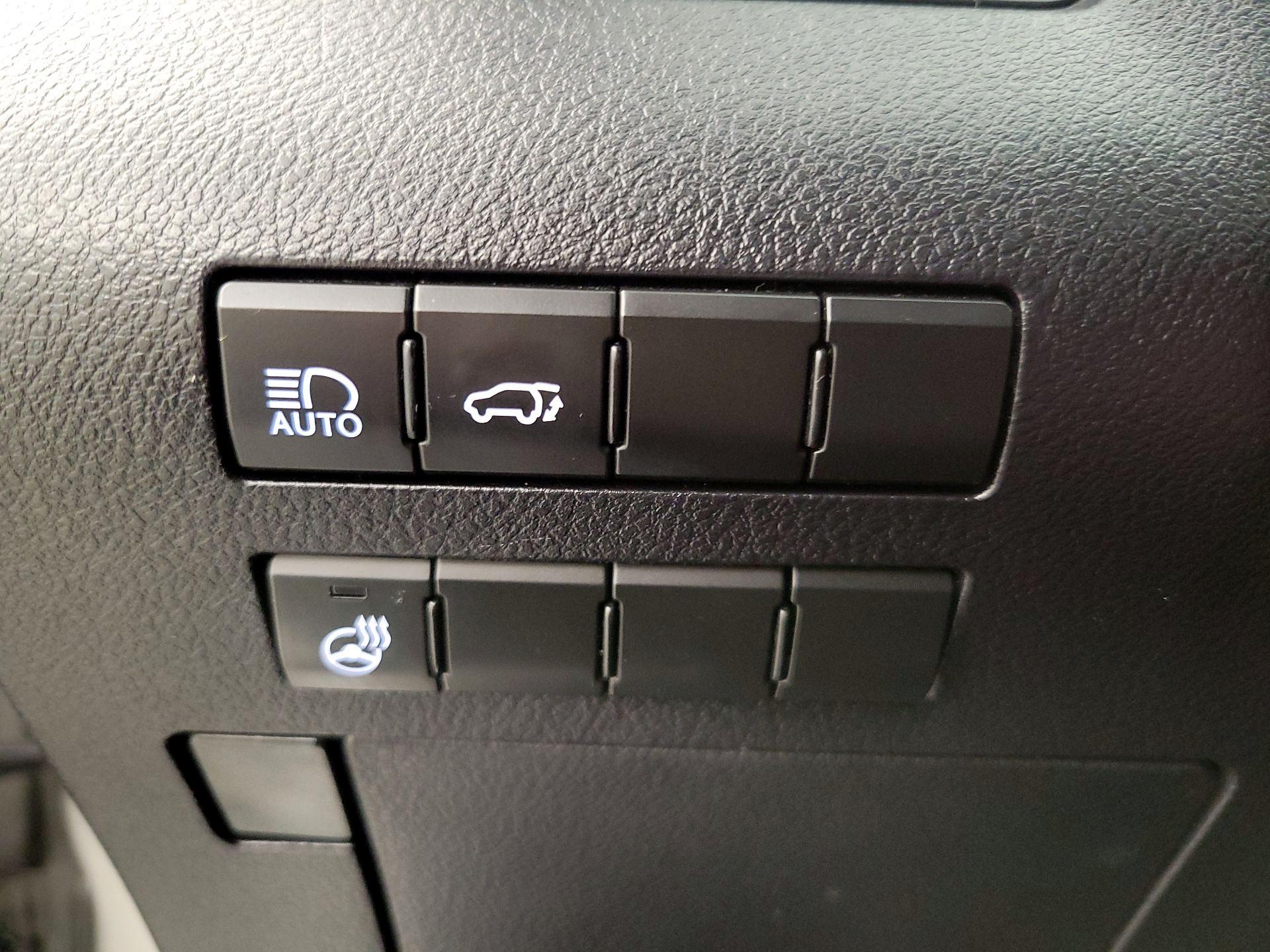 Thumbnail: 2018 Lexus RX - 13