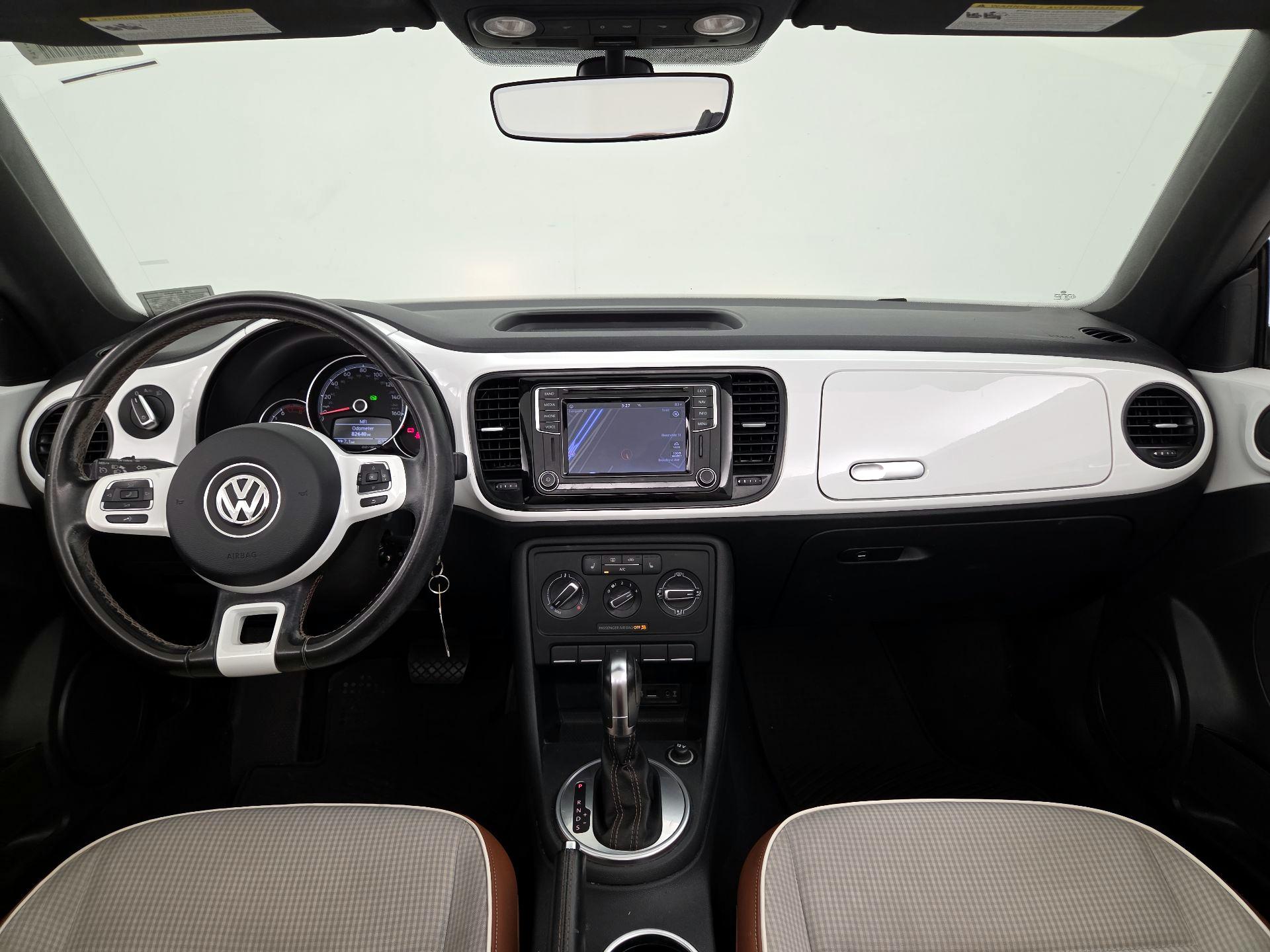 Thumbnail: 2017 Volkswagen Beetle - 9