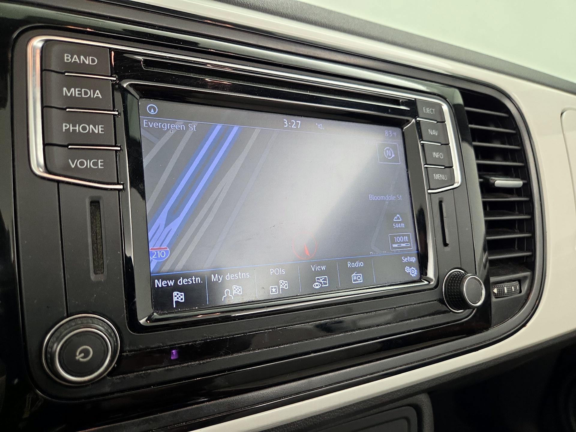 Thumbnail: 2017 Volkswagen Beetle - 14