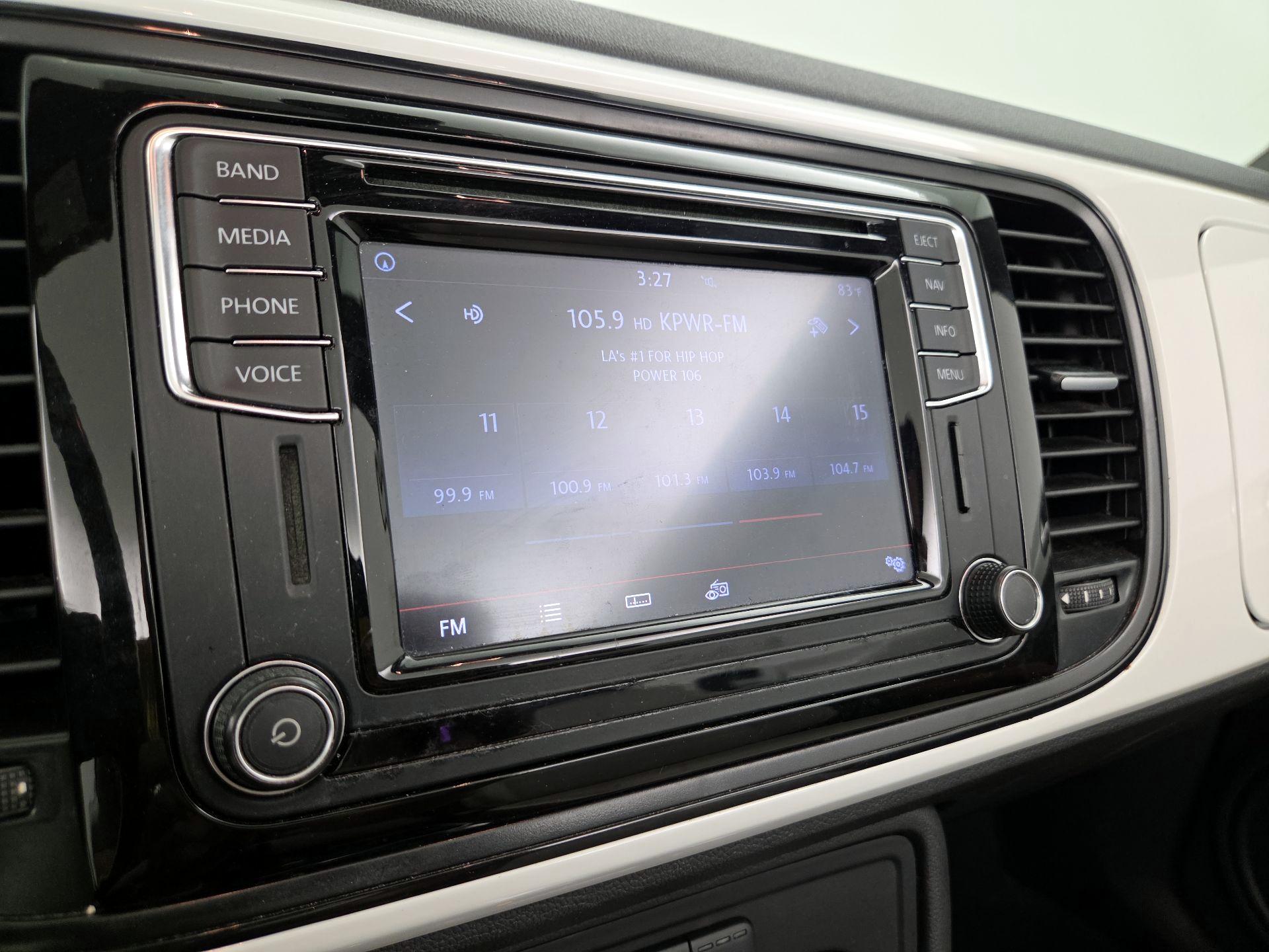 Thumbnail: 2017 Volkswagen Beetle - 16