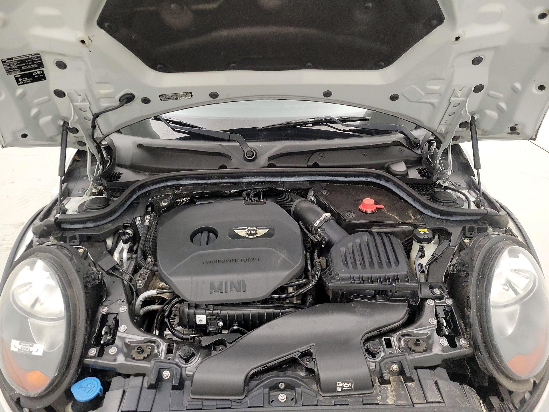 Thumbnail: 2016 MINI Cooper Hardtop - 20