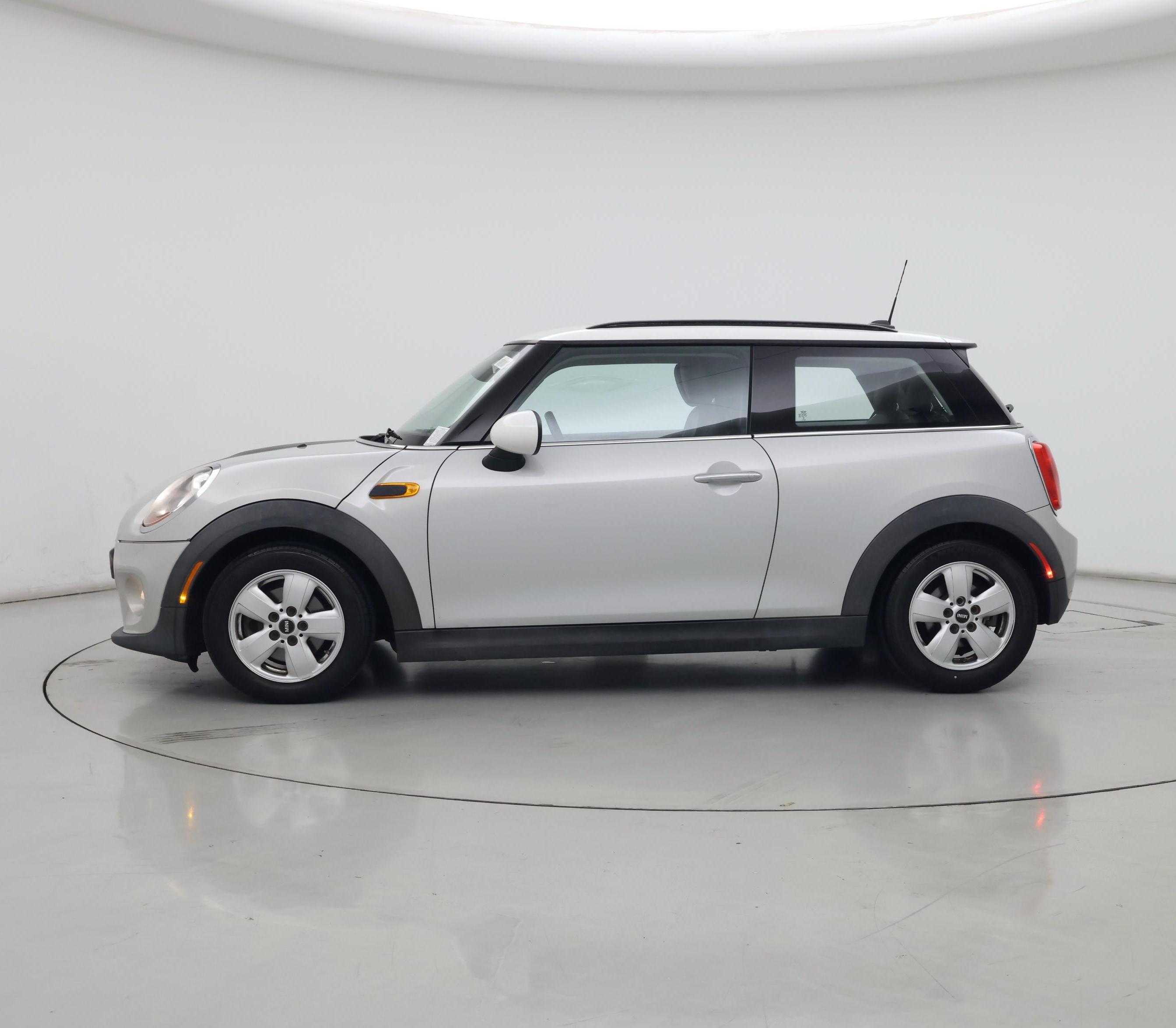 Thumbnail: 2016 MINI Cooper Hardtop - 3