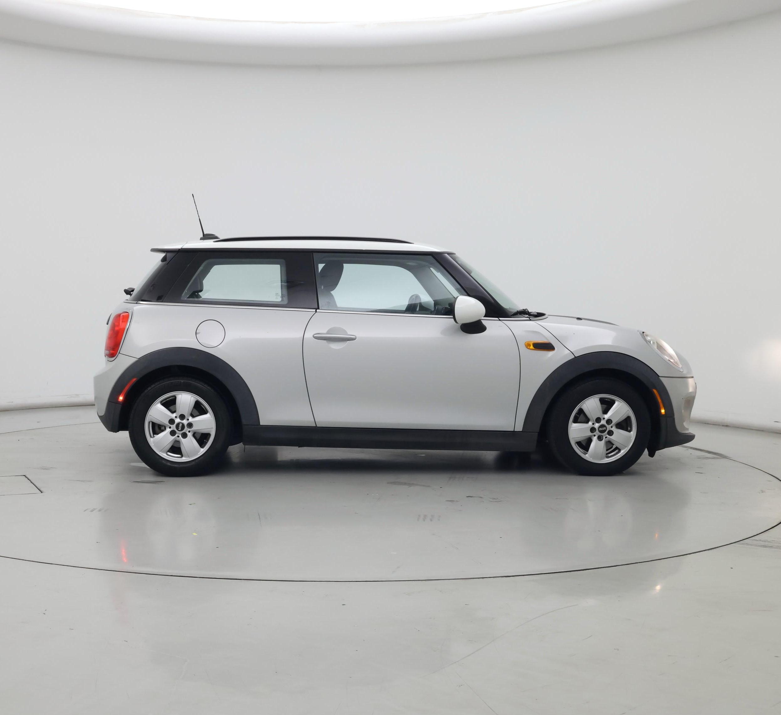 Thumbnail: 2016 MINI Cooper Hardtop - 7
