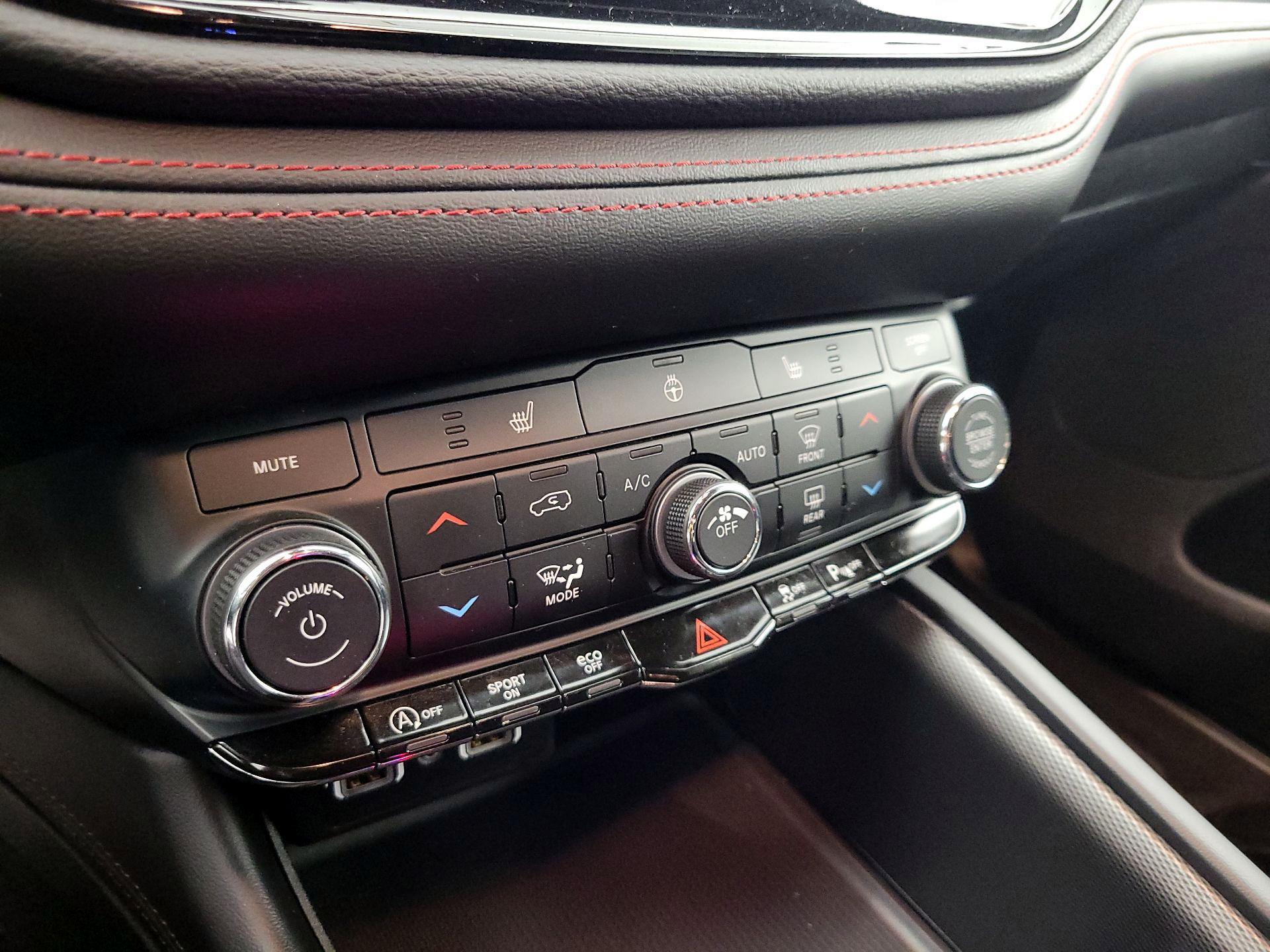 Thumbnail: 2026 Dodge Durango - 16