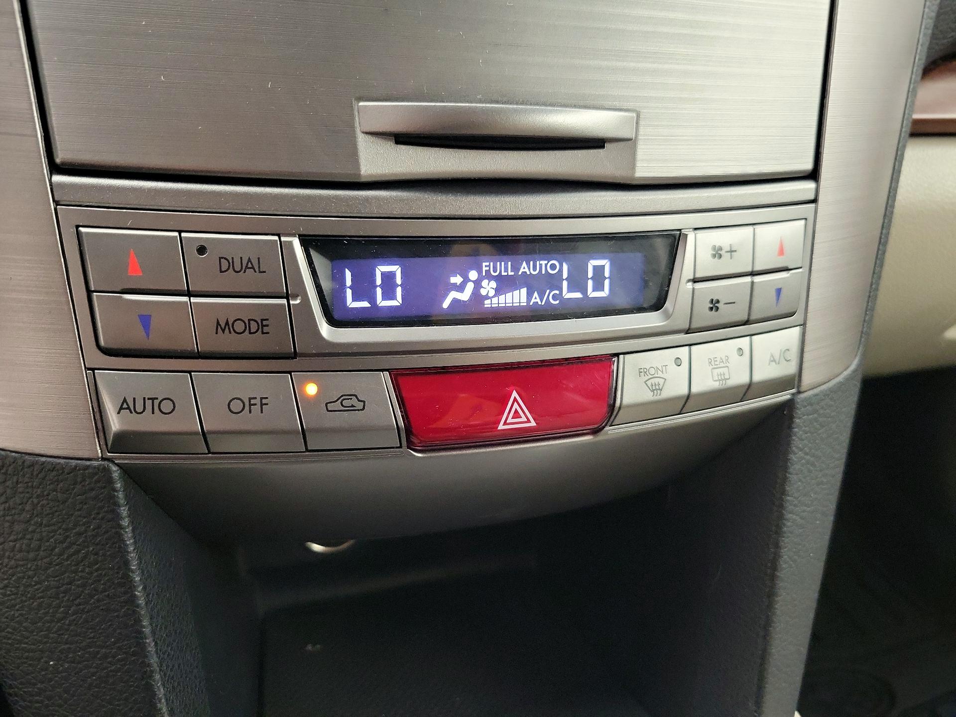 Thumbnail: 2014 Subaru Outback - 16