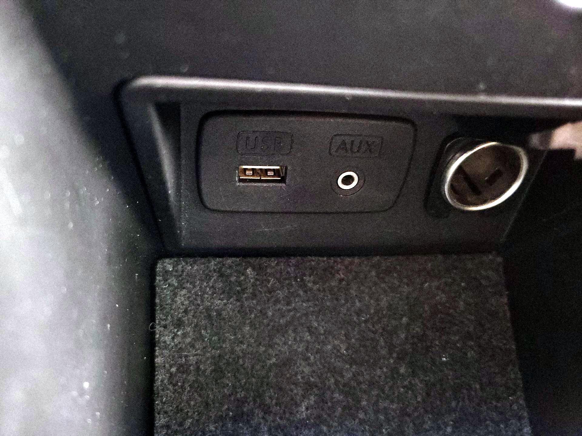 Thumbnail: 2014 Subaru Outback - 18