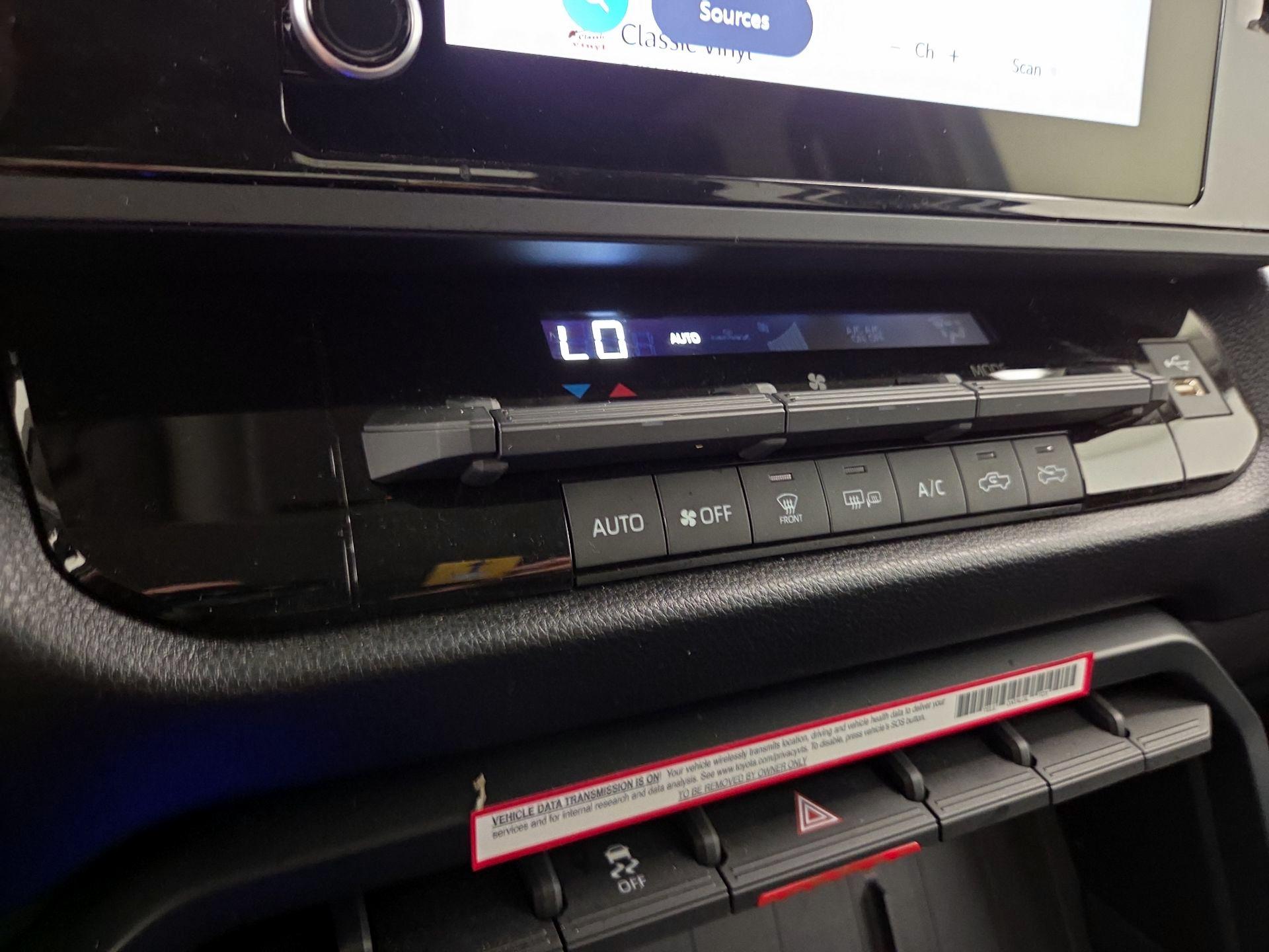 Thumbnail: 2024 Toyota Tundra - 16