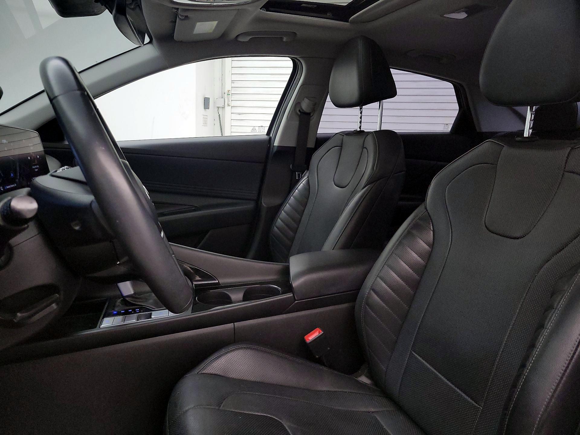 Thumbnail: 2023 Hyundai Elantra - 11