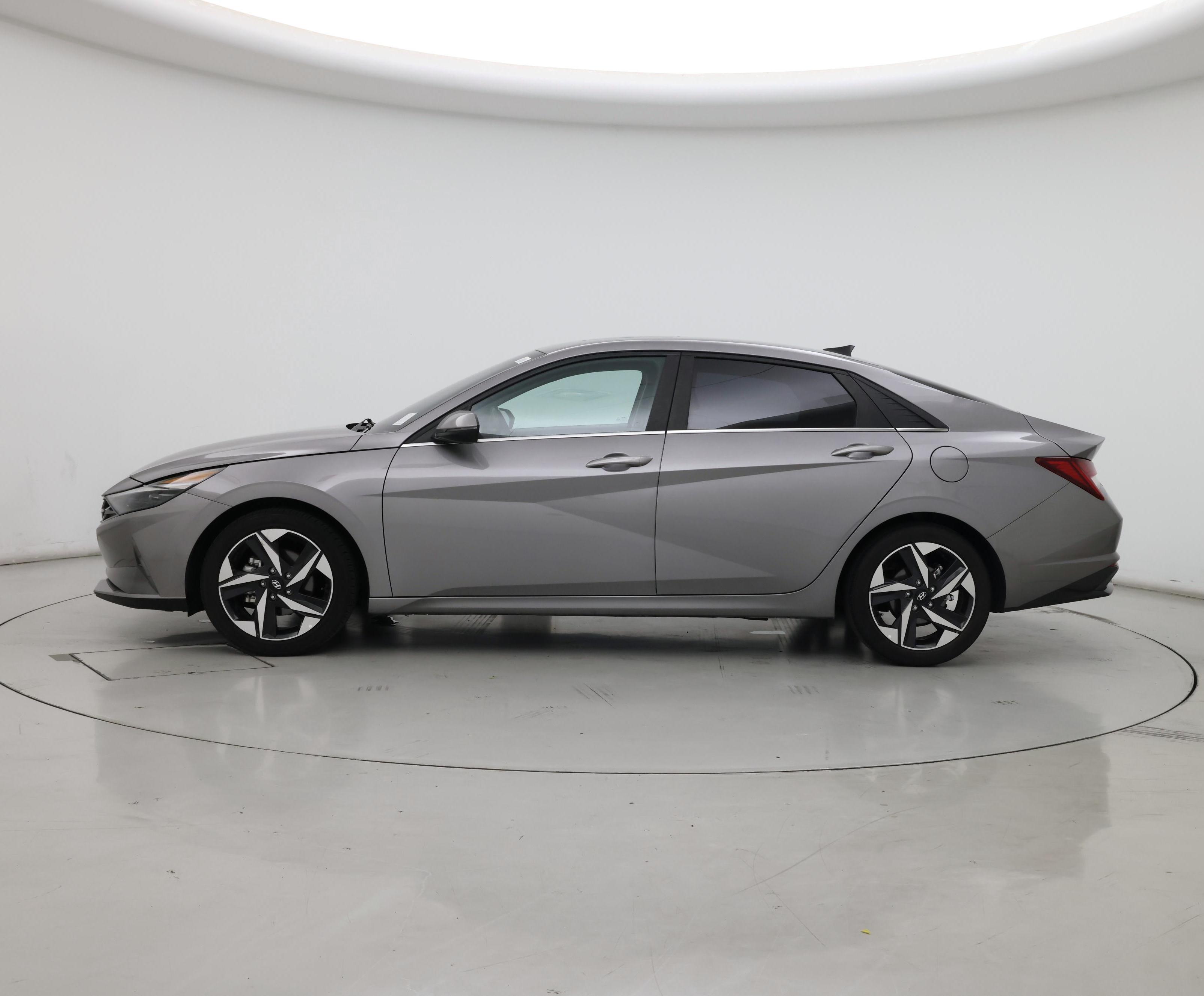 Thumbnail: 2023 Hyundai Elantra - 3