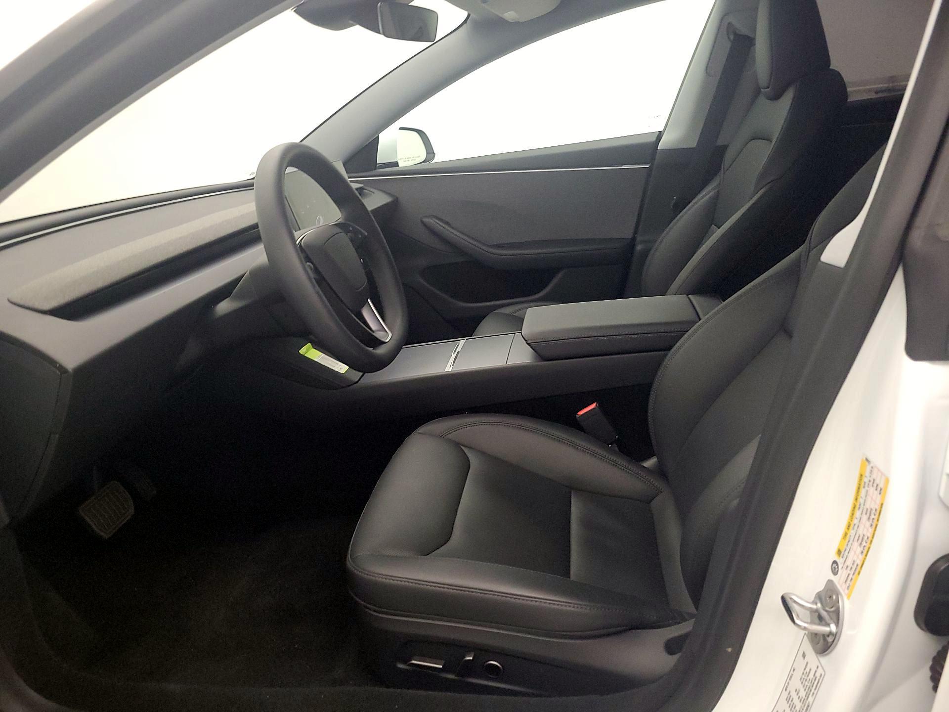 Thumbnail: 2025 Tesla Model 3 - 11