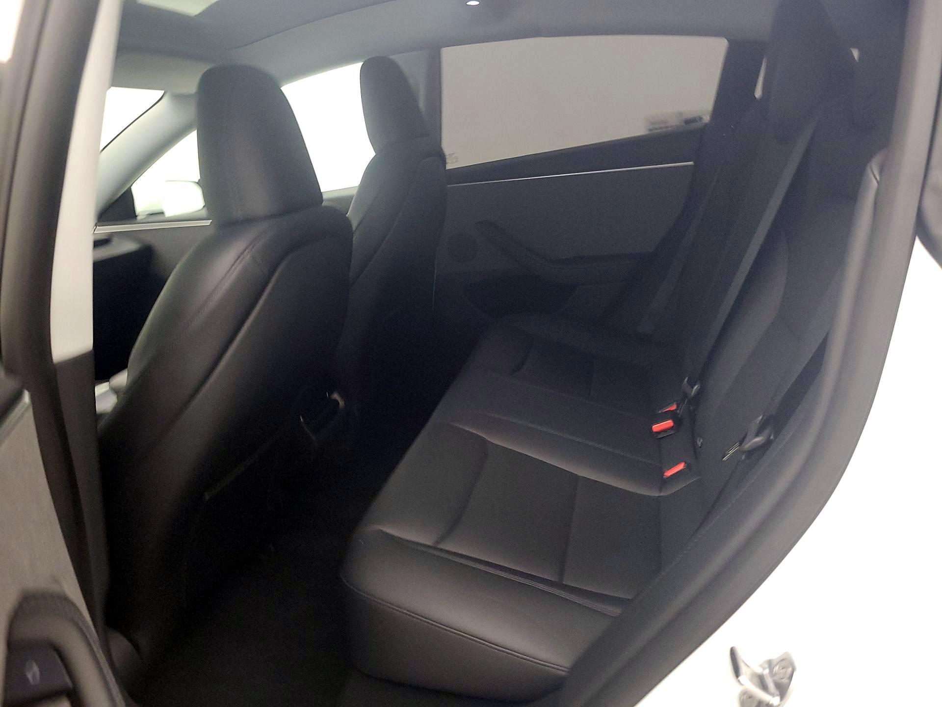 Thumbnail: 2025 Tesla Model 3 - 18