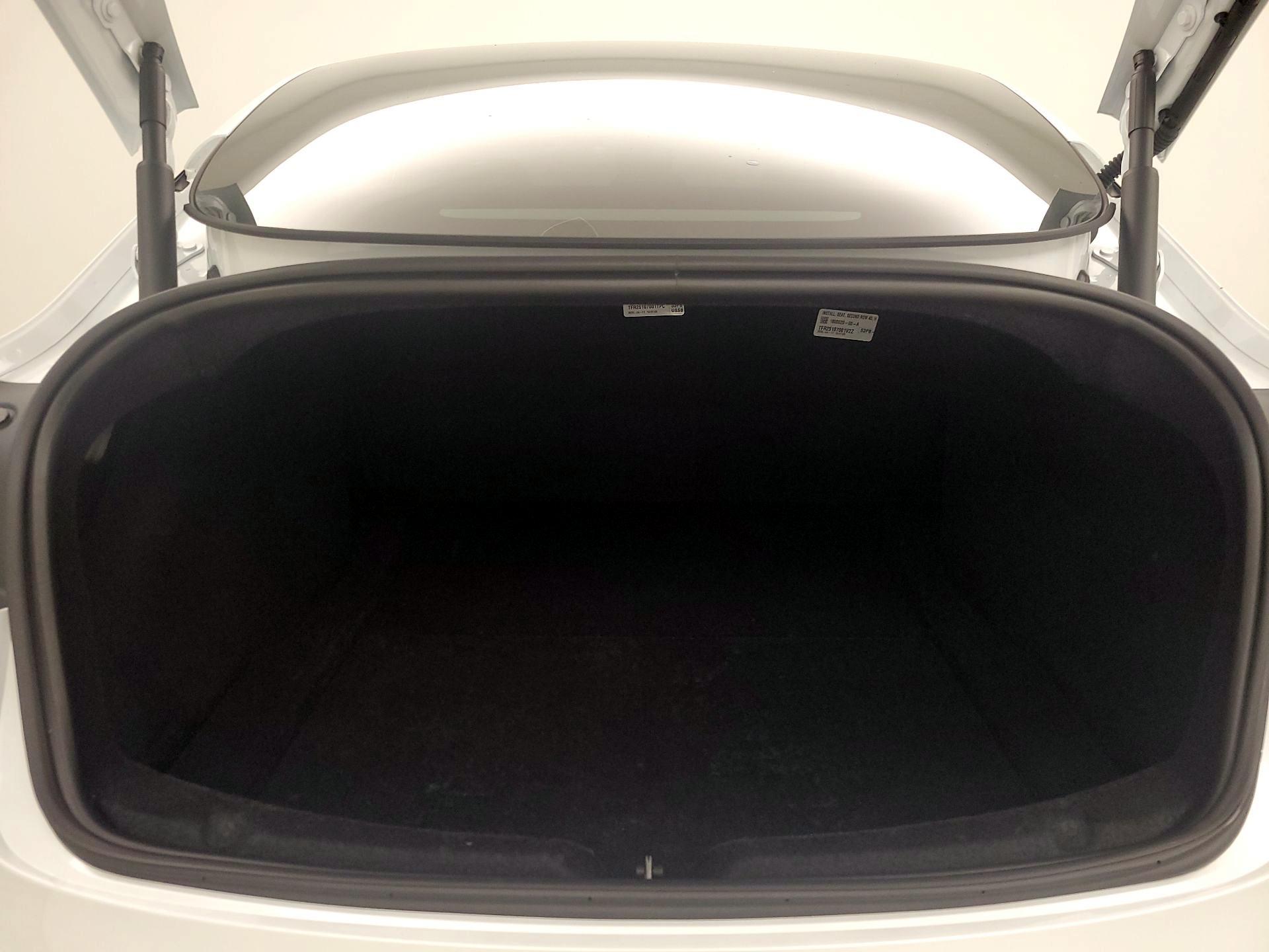 Thumbnail: 2025 Tesla Model 3 - 19