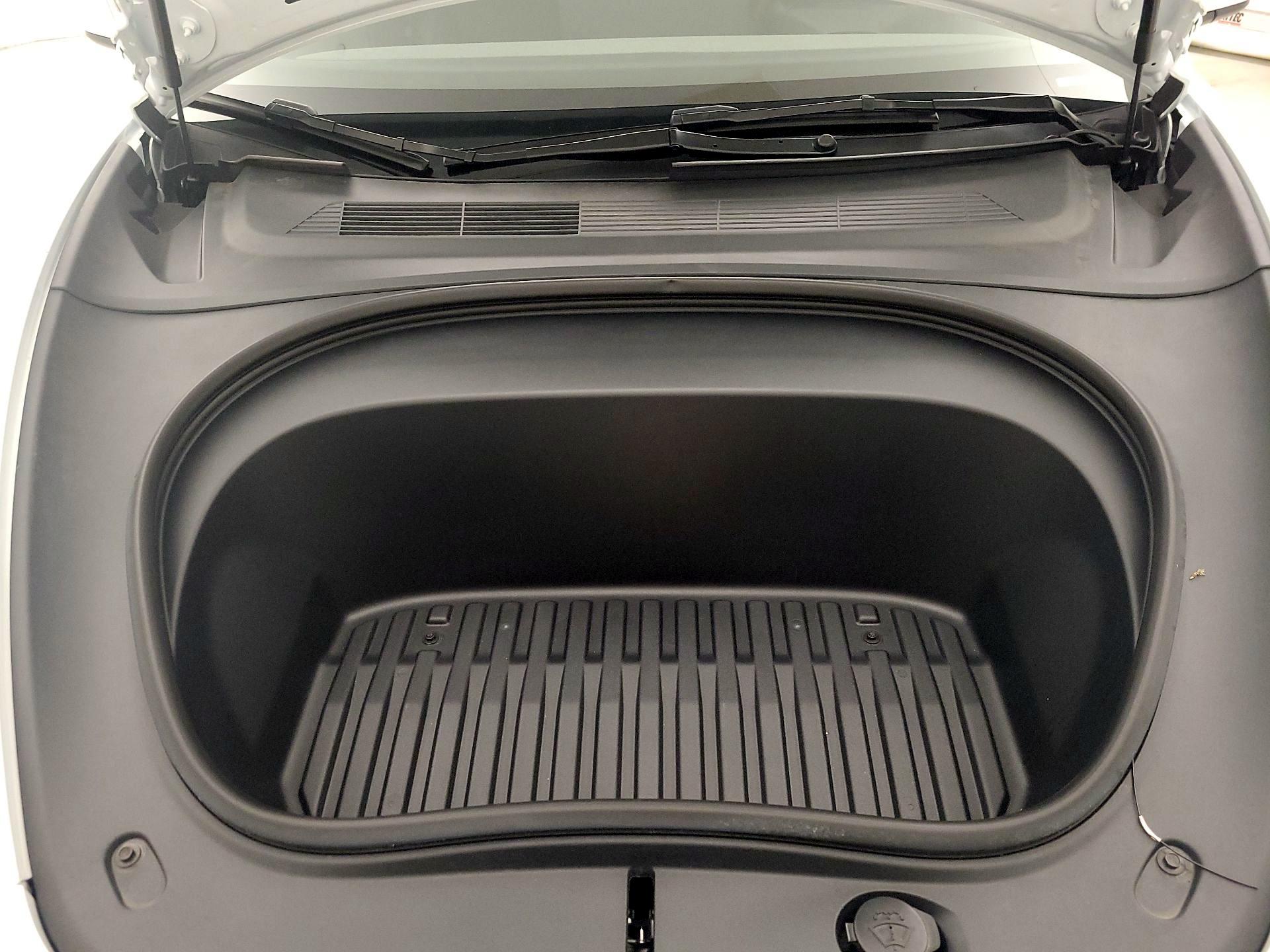 Thumbnail: 2025 Tesla Model 3 - 20