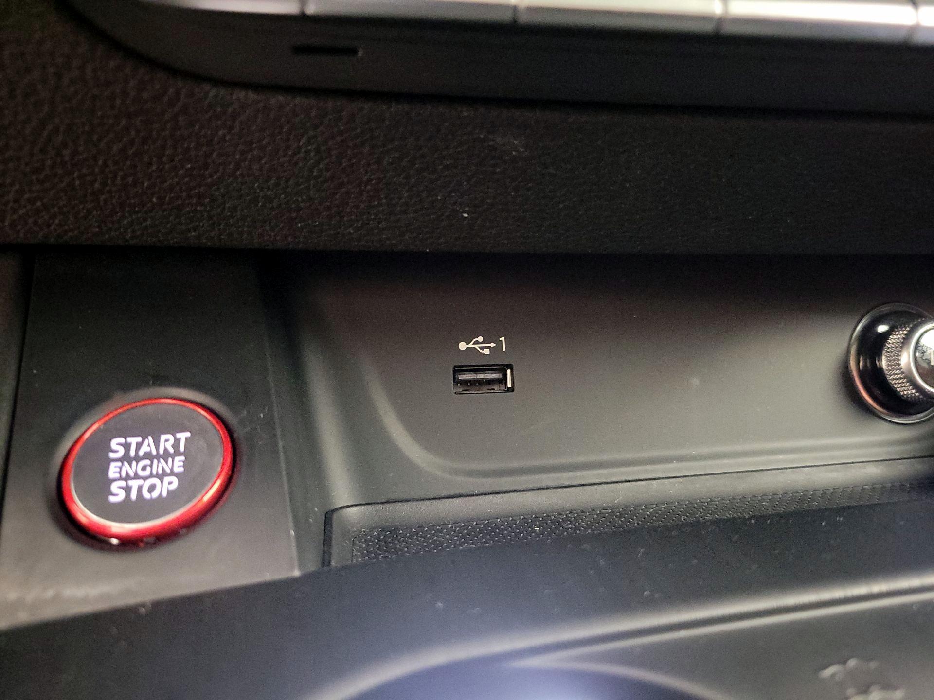 Thumbnail: 2019 Audi S4 - 19