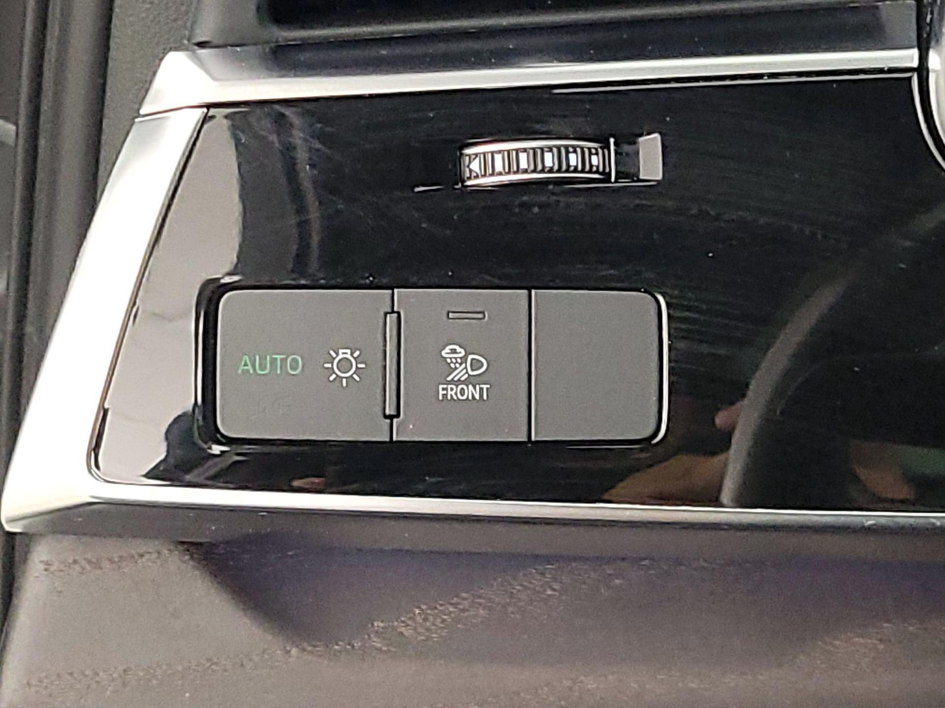 Thumbnail: 2021 Audi Q7 - 13