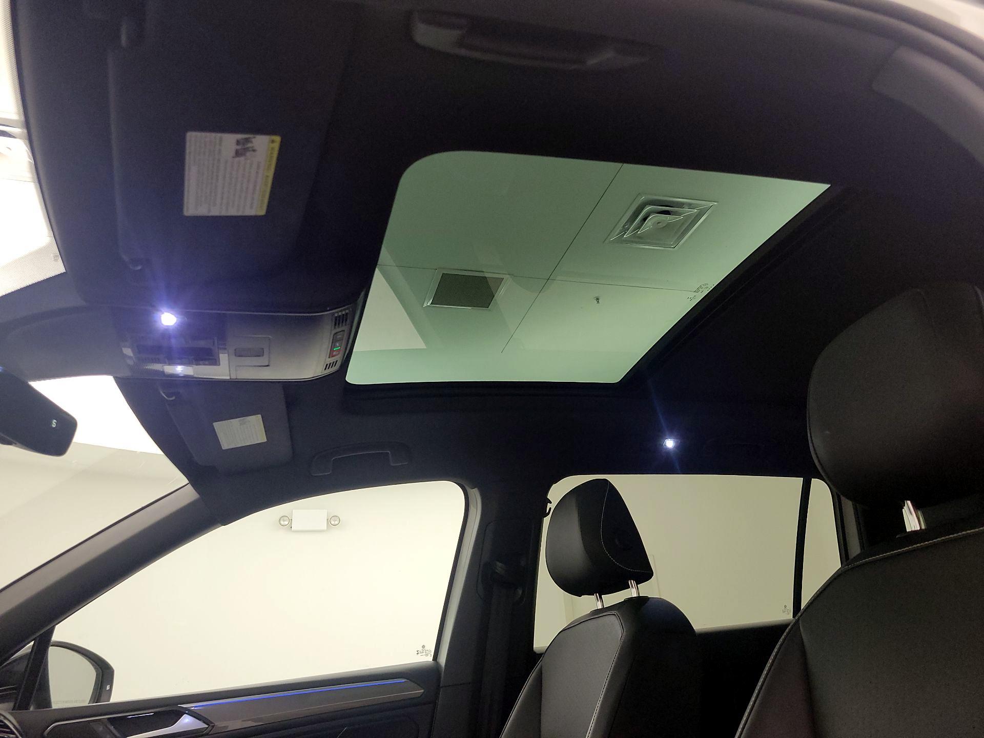 Thumbnail: 2023 Volkswagen Tiguan - 19