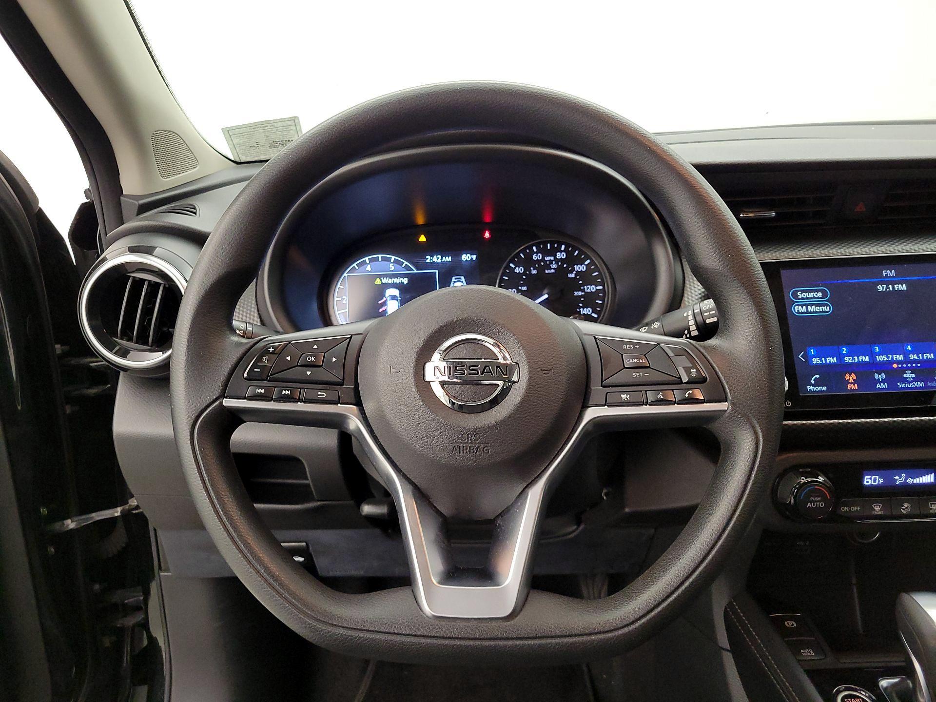 Thumbnail: 2021 Nissan Kicks - 10