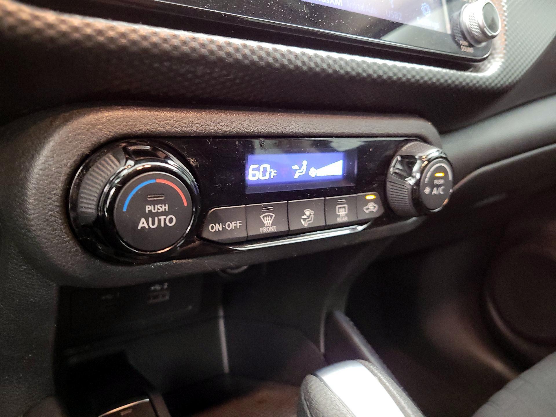Thumbnail: 2021 Nissan Kicks - 15